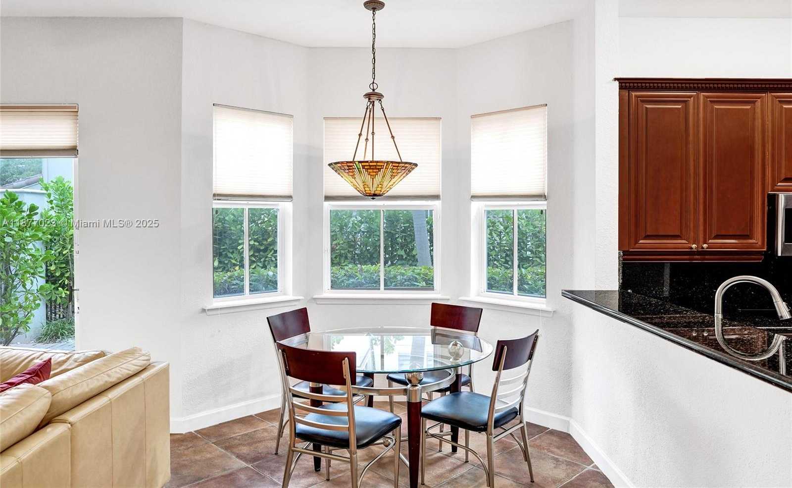 Small Image of 842 EAST SPINNAKER DR E, Hollywood Number 35