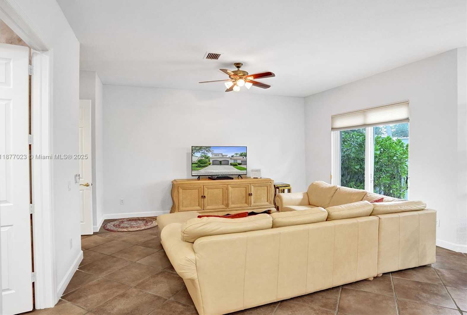 Small Image of 842 EAST SPINNAKER DR E, Hollywood Number 38