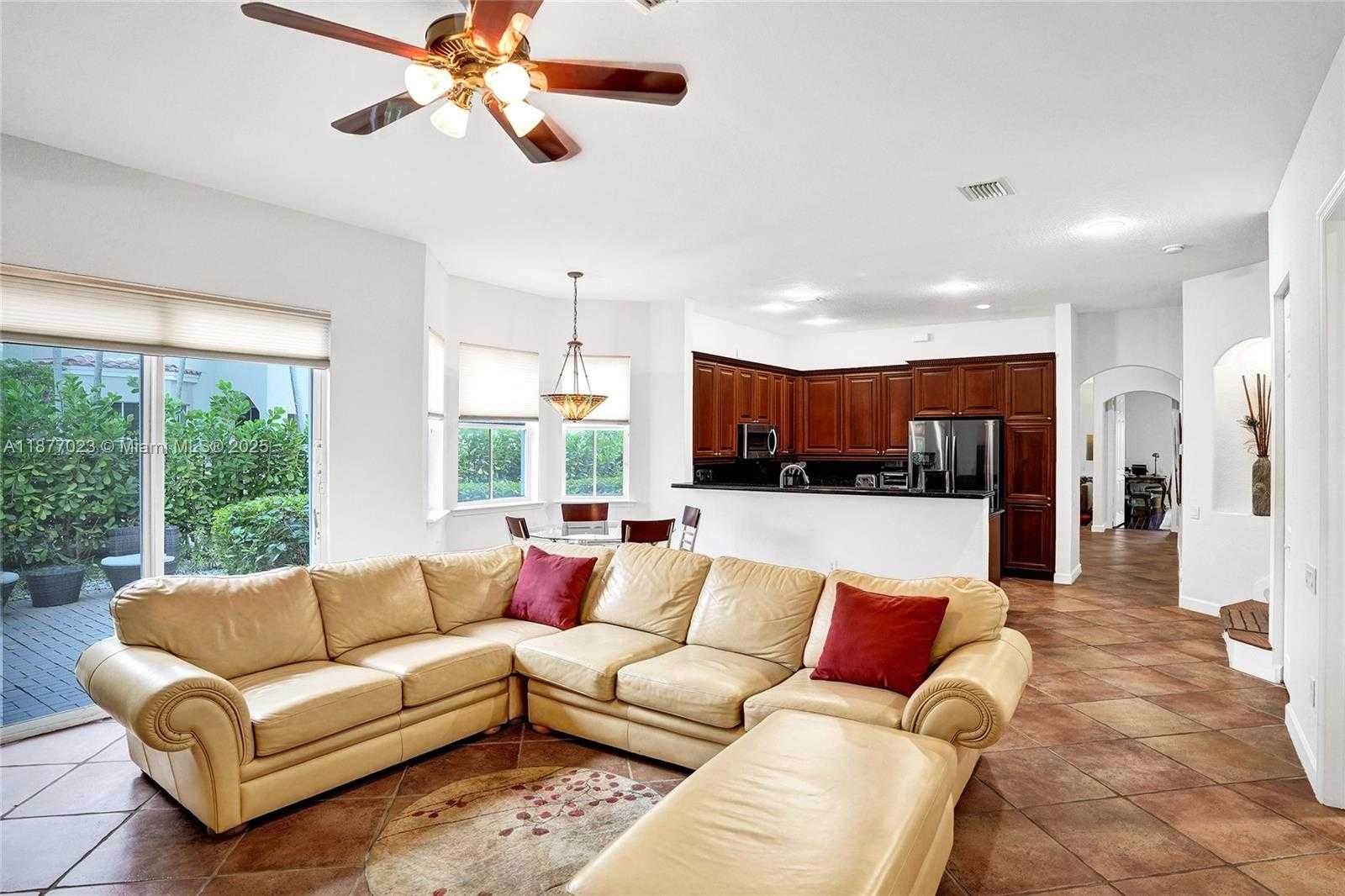 Small Image of 842 EAST SPINNAKER DR E, Hollywood Number 39