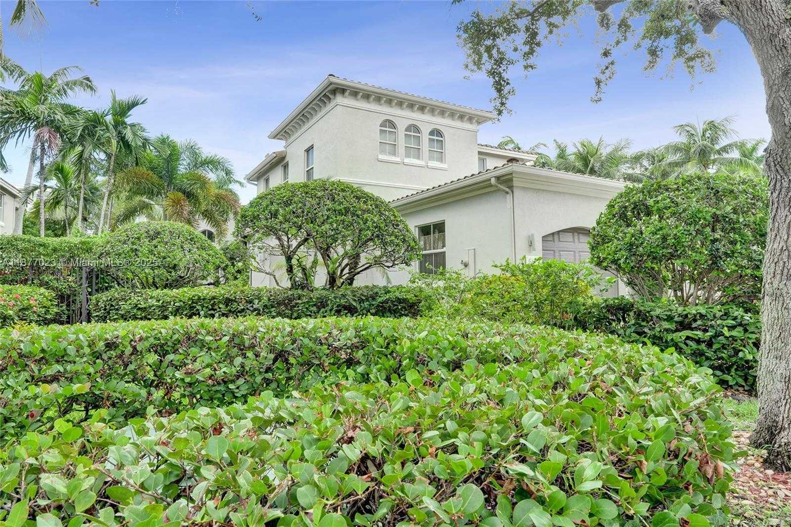 Small Image of 842 EAST SPINNAKER DR E, Hollywood Number 4