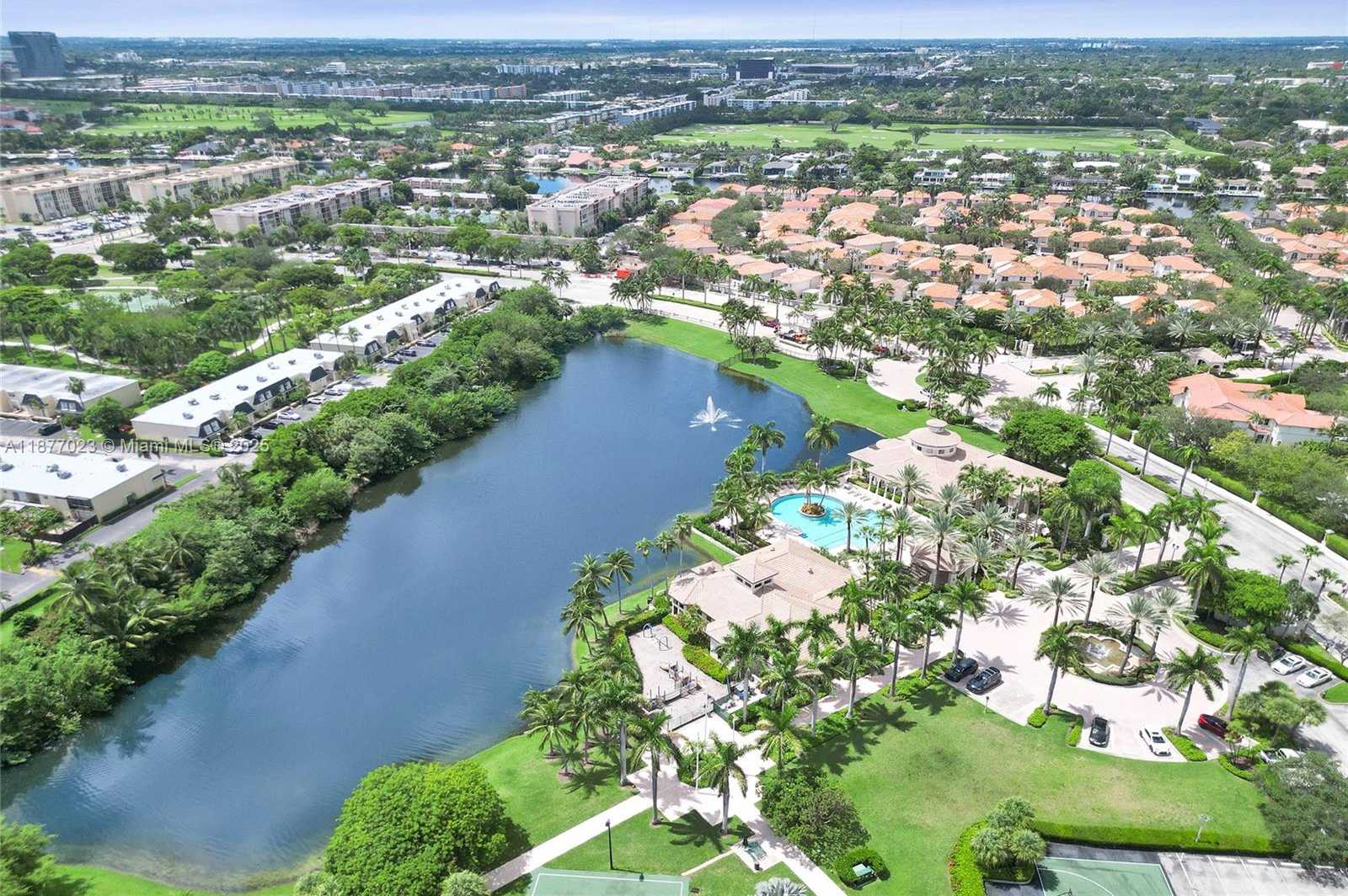 Small Image of 842 EAST SPINNAKER DR E, Hollywood Number 57