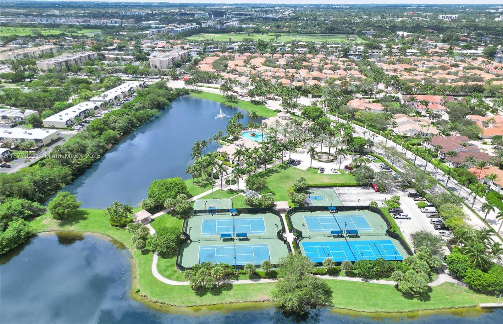 Small Image of 842 EAST SPINNAKER DR E, Hollywood Number 58