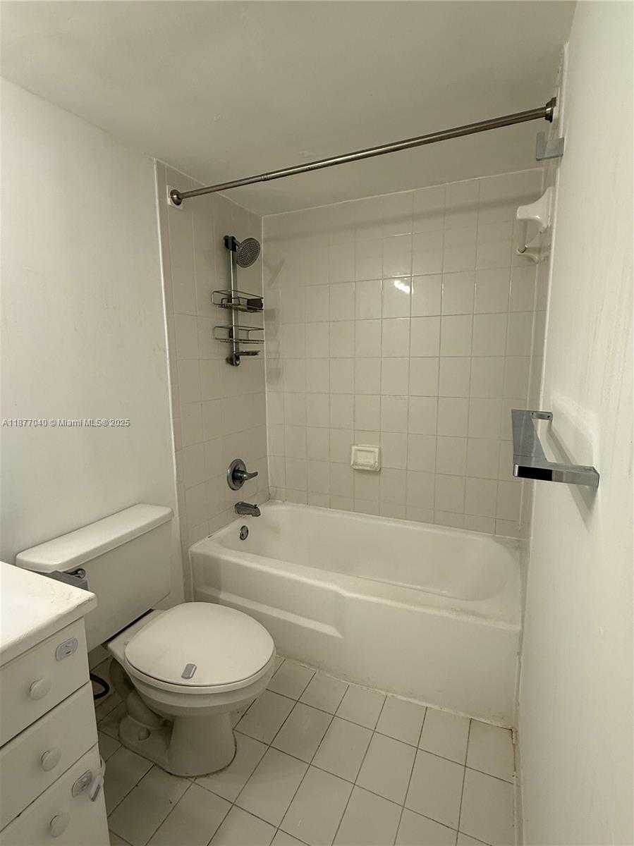 Small Image of 5161 COLLINS AVE #511, Miami Beach Number 5