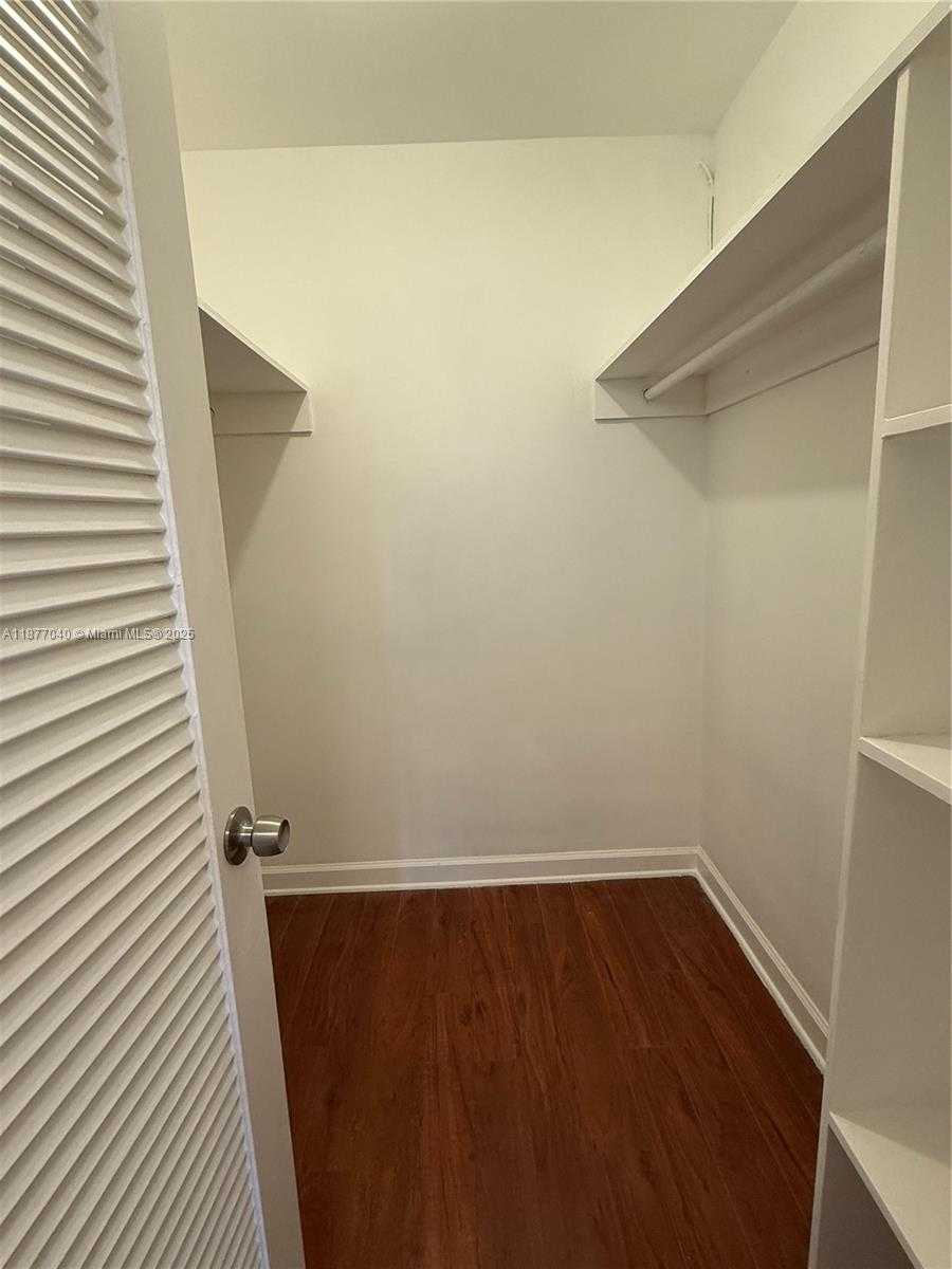 Small Image of 5161 COLLINS AVE #511, Miami Beach Number 7