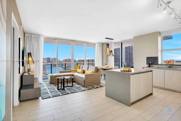 Small Image of 4010 SOUTH OCEAN DR #R708, Hollywood Number 19