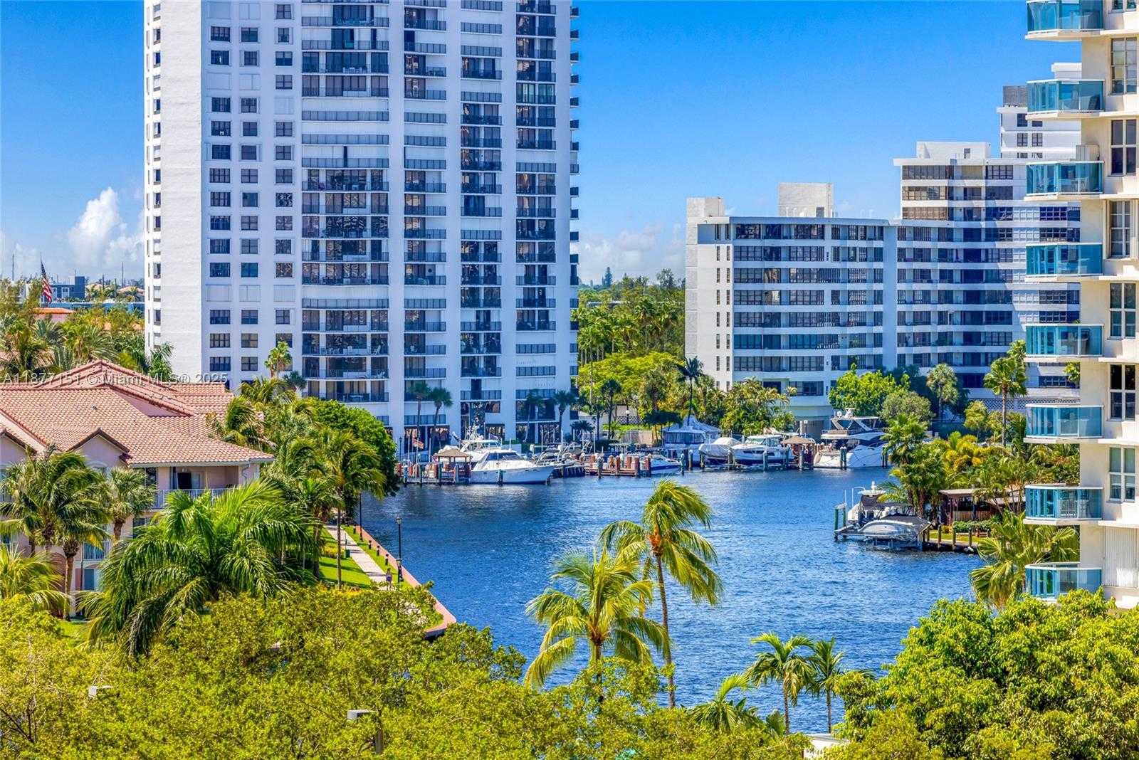 Small Image of 3901 SOUTH OCEAN DR #7P, Hollywood Number 2