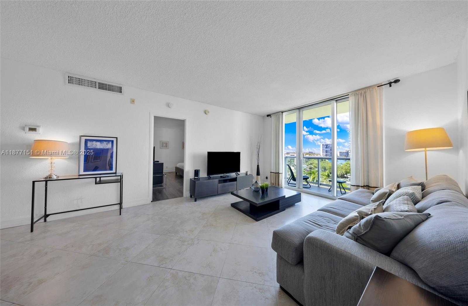 Small Image of 3901 SOUTH OCEAN DR #7P, Hollywood Number 7