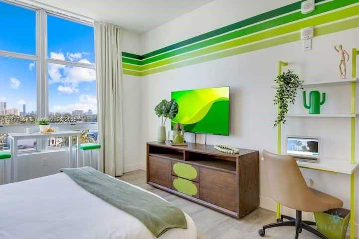 Small Image of 777 NORTH OCEAN DR #S529, Hollywood Number 4