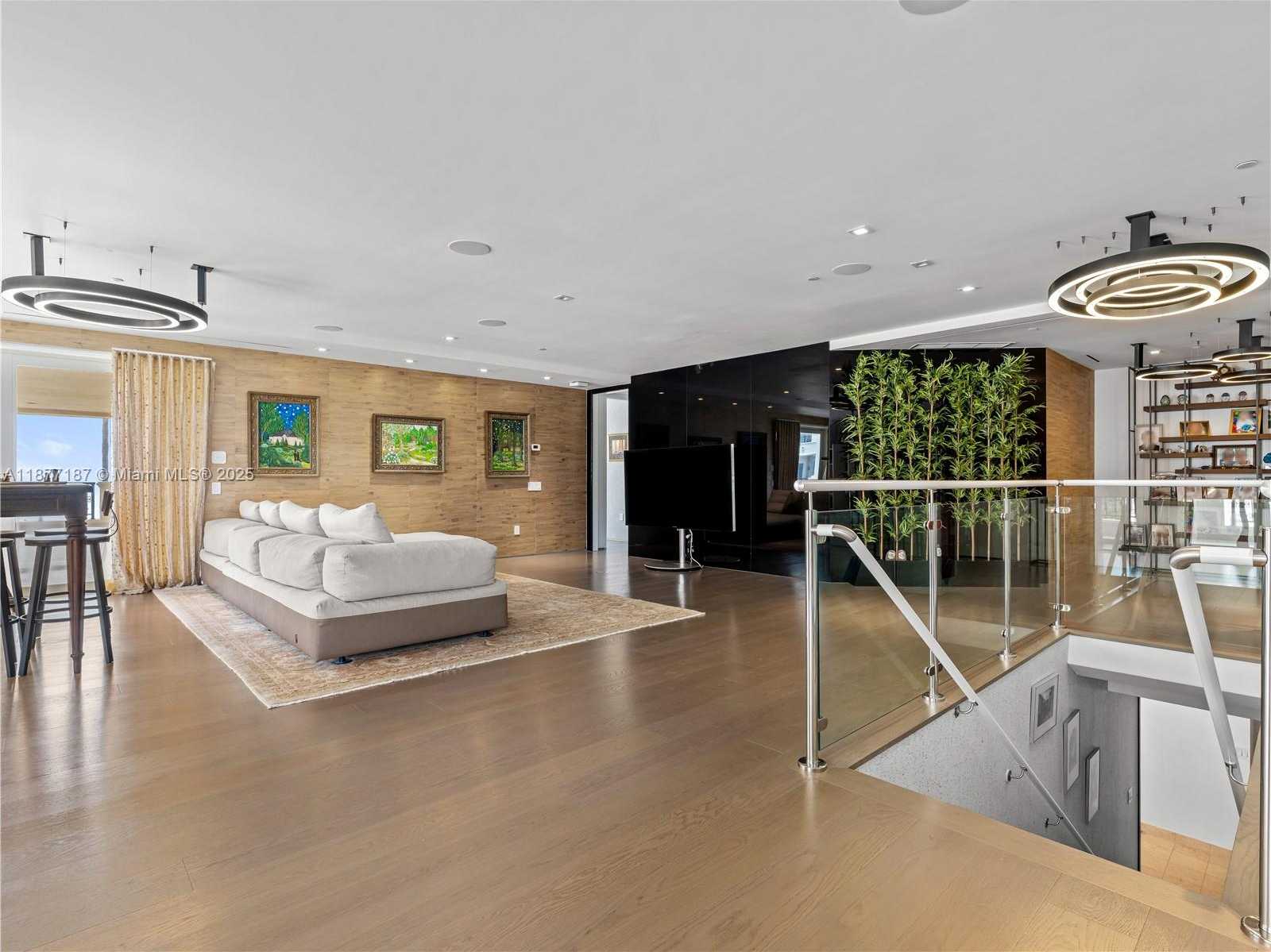 Small Image of 8011 FISHER ISLAND DR #8011, Miami Beach Number 19
