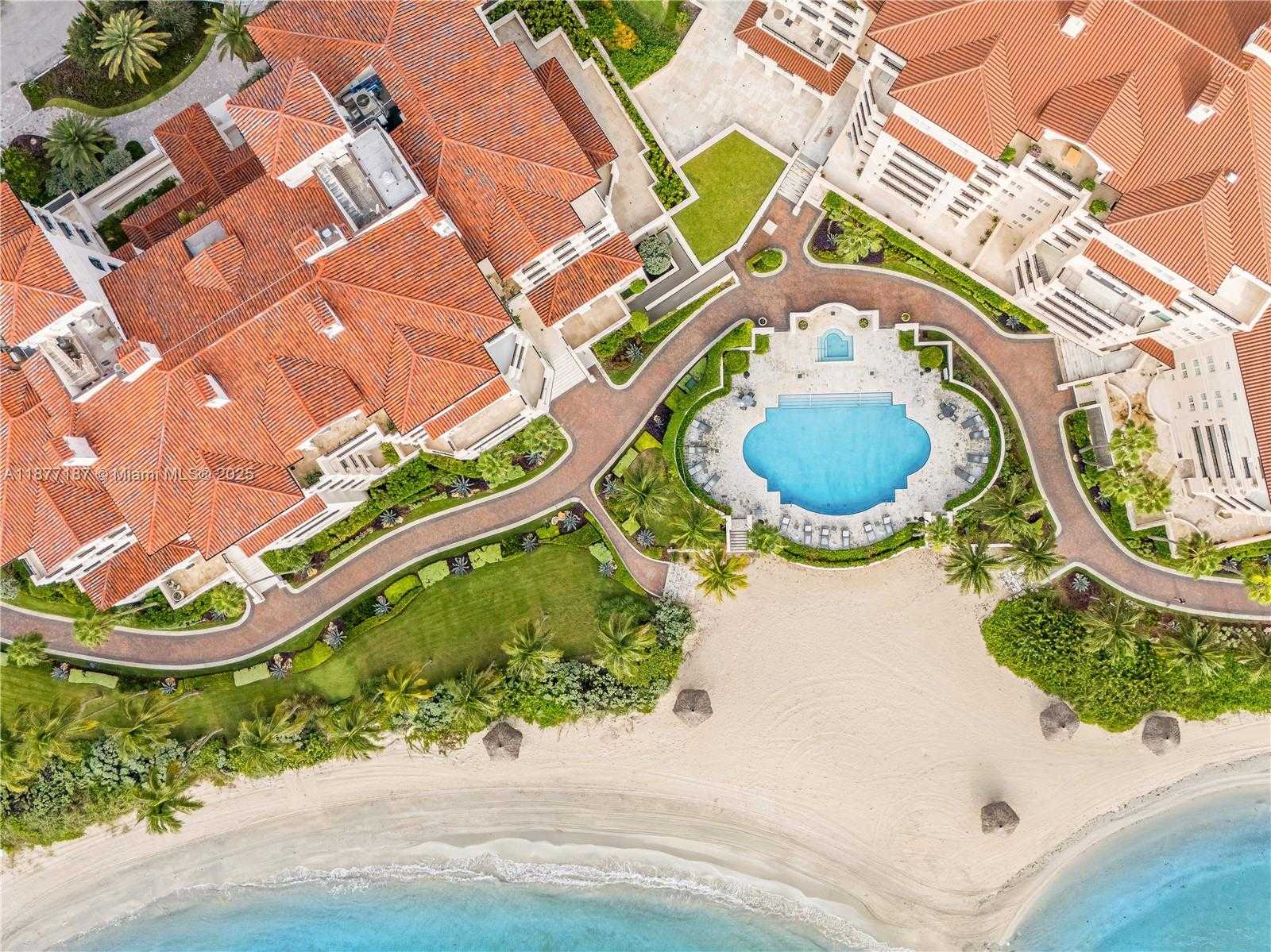 Small Image of 8011 FISHER ISLAND DR #8011, Miami Beach Number 3