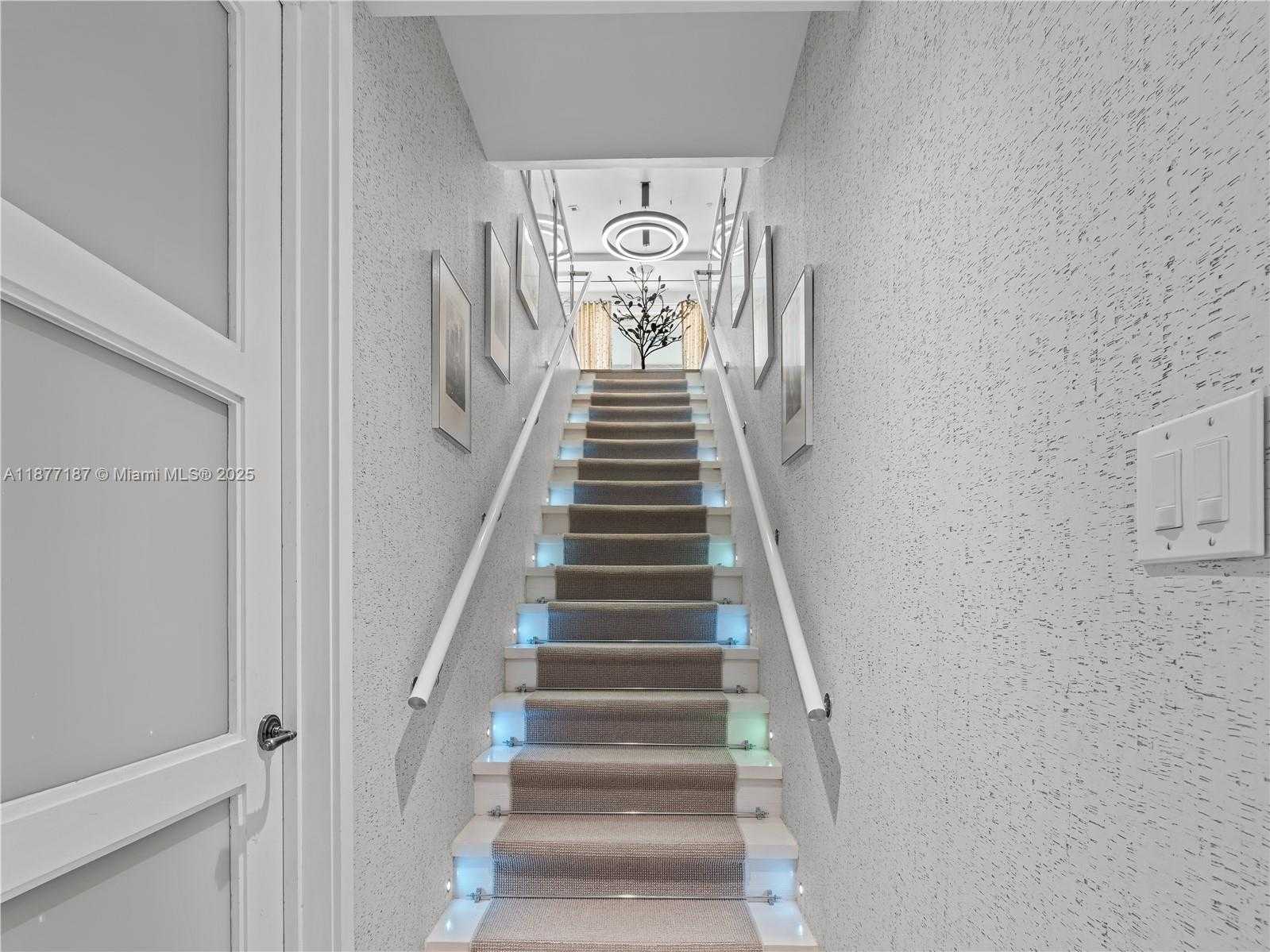 Small Image of 8011 FISHER ISLAND DR #8011, Miami Beach Number 38
