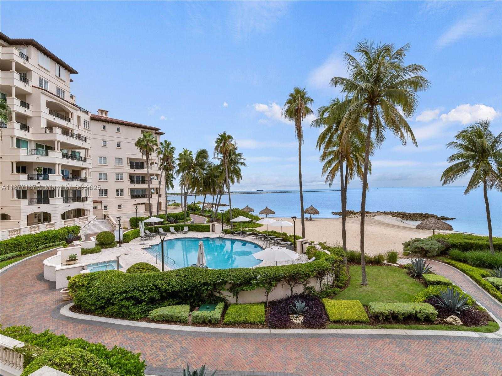 Small Image of 8011 FISHER ISLAND DR #8011, Miami Beach Number 4