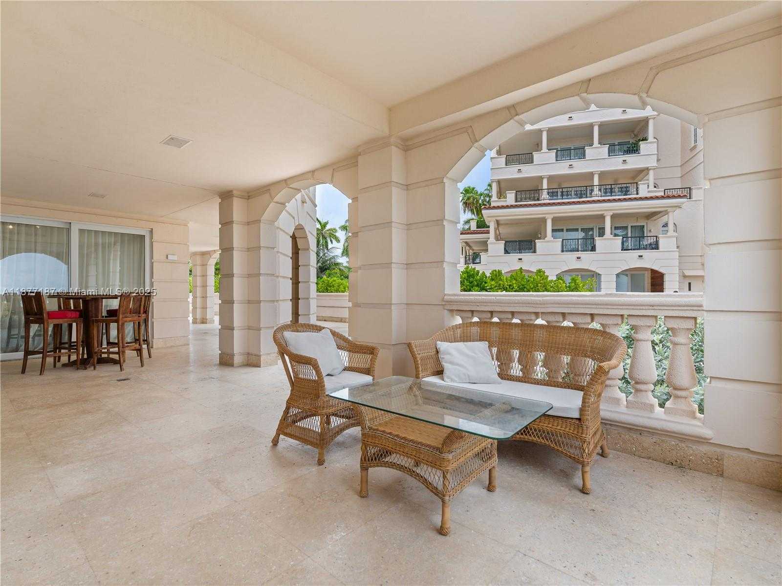 Small Image of 8011 FISHER ISLAND DR #8011, Miami Beach Number 49