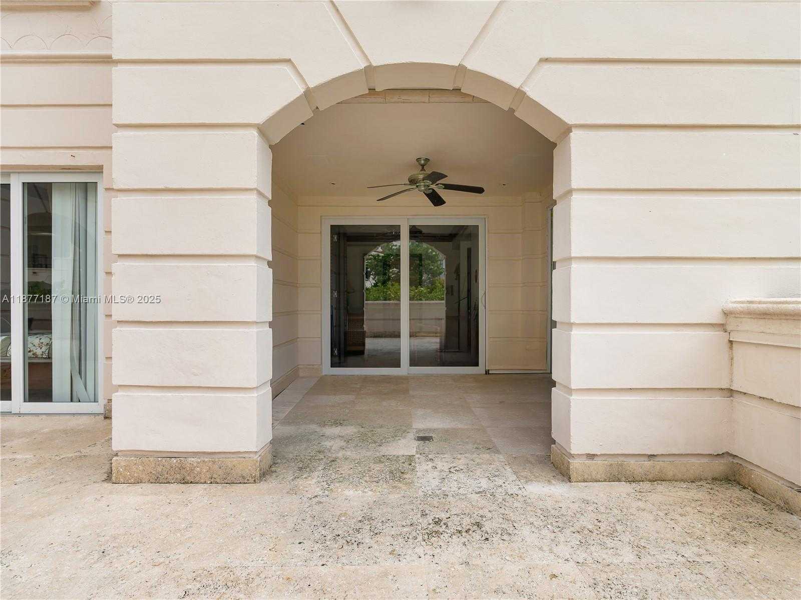 Small Image of 8011 FISHER ISLAND DR #8011, Miami Beach Number 54