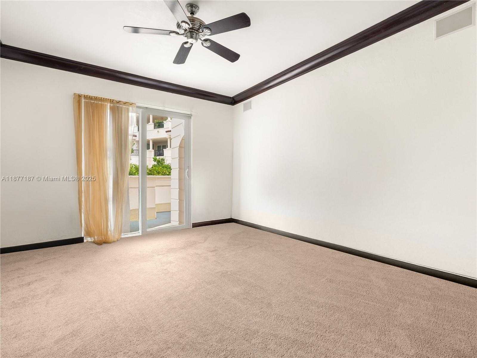 Small Image of 8011 FISHER ISLAND DR #8011, Miami Beach Number 56