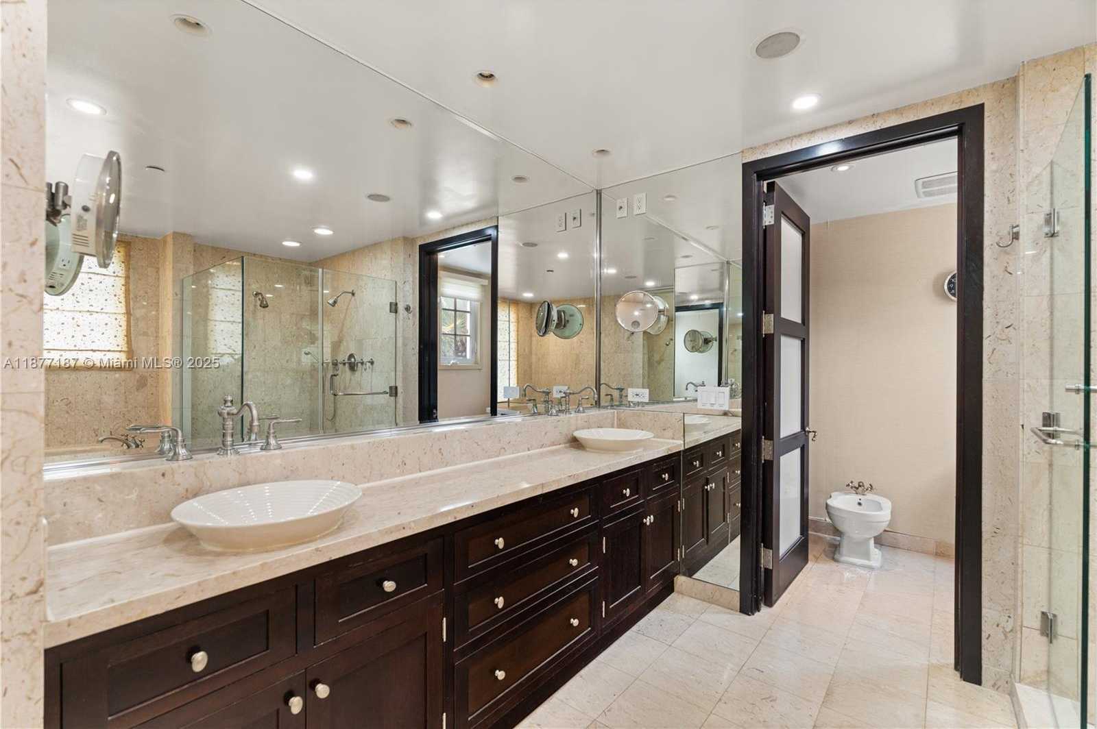 Small Image of 8011 FISHER ISLAND DR #8011, Miami Beach Number 64