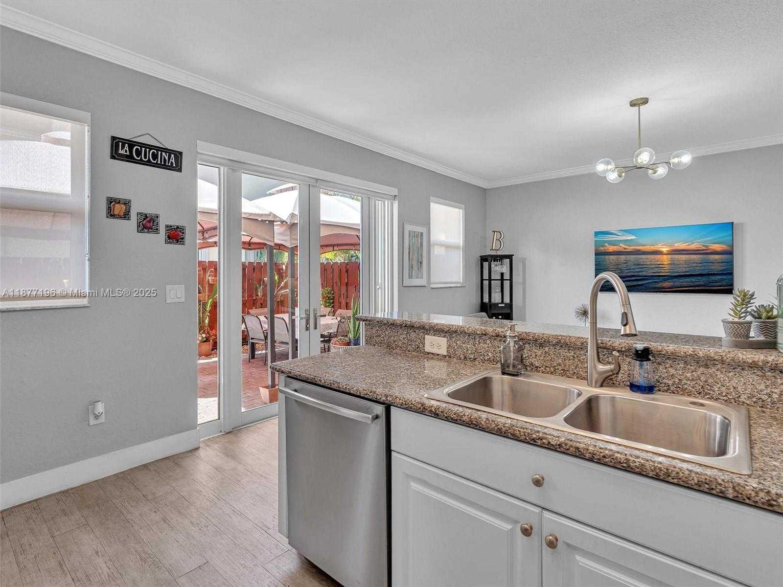 Small Image of 12918 SOUTH WEST 133RD TER, Miami Number 16