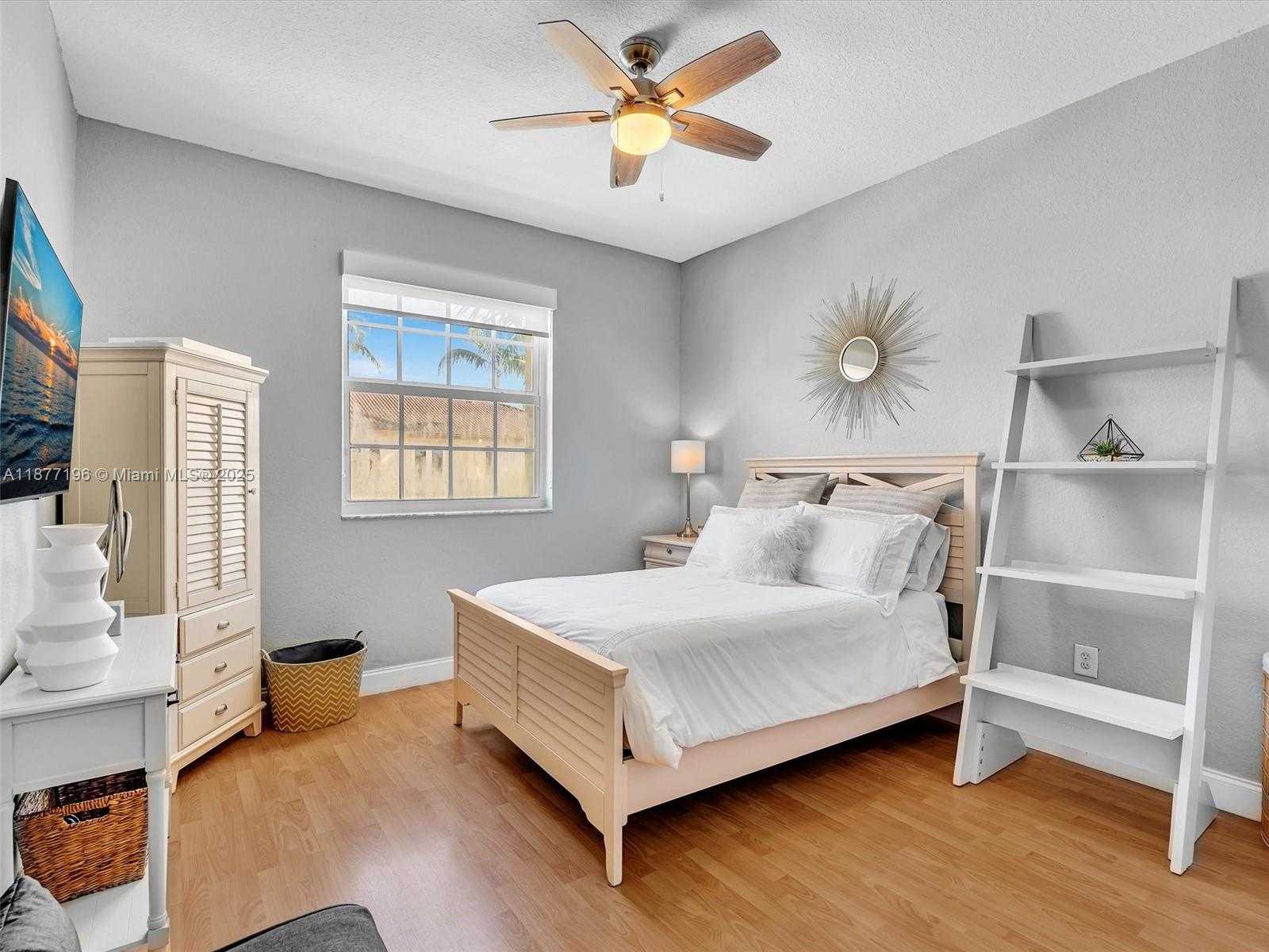 Small Image of 12918 SOUTH WEST 133RD TER, Miami Number 22