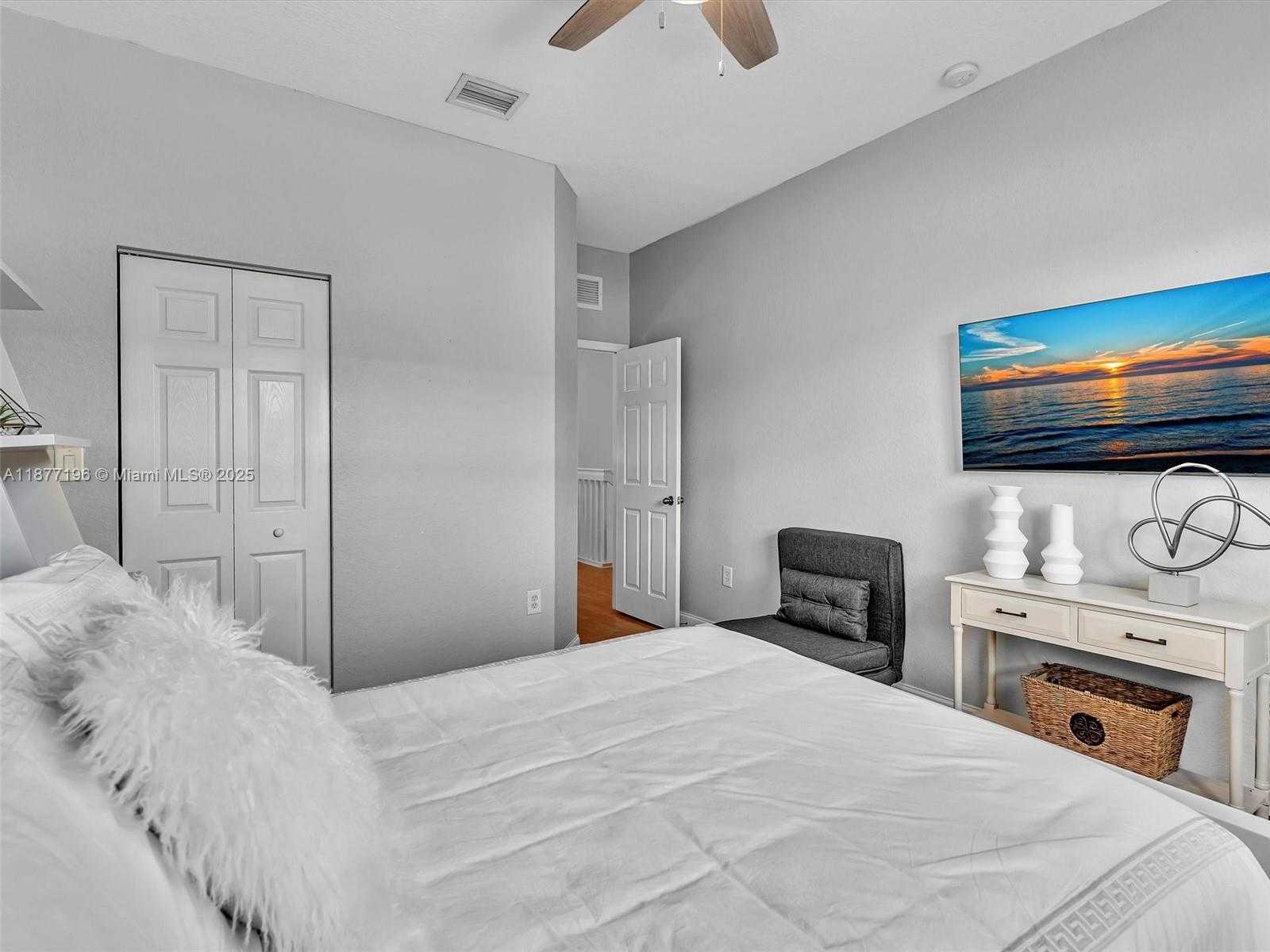 Small Image of 12918 SOUTH WEST 133RD TER, Miami Number 23