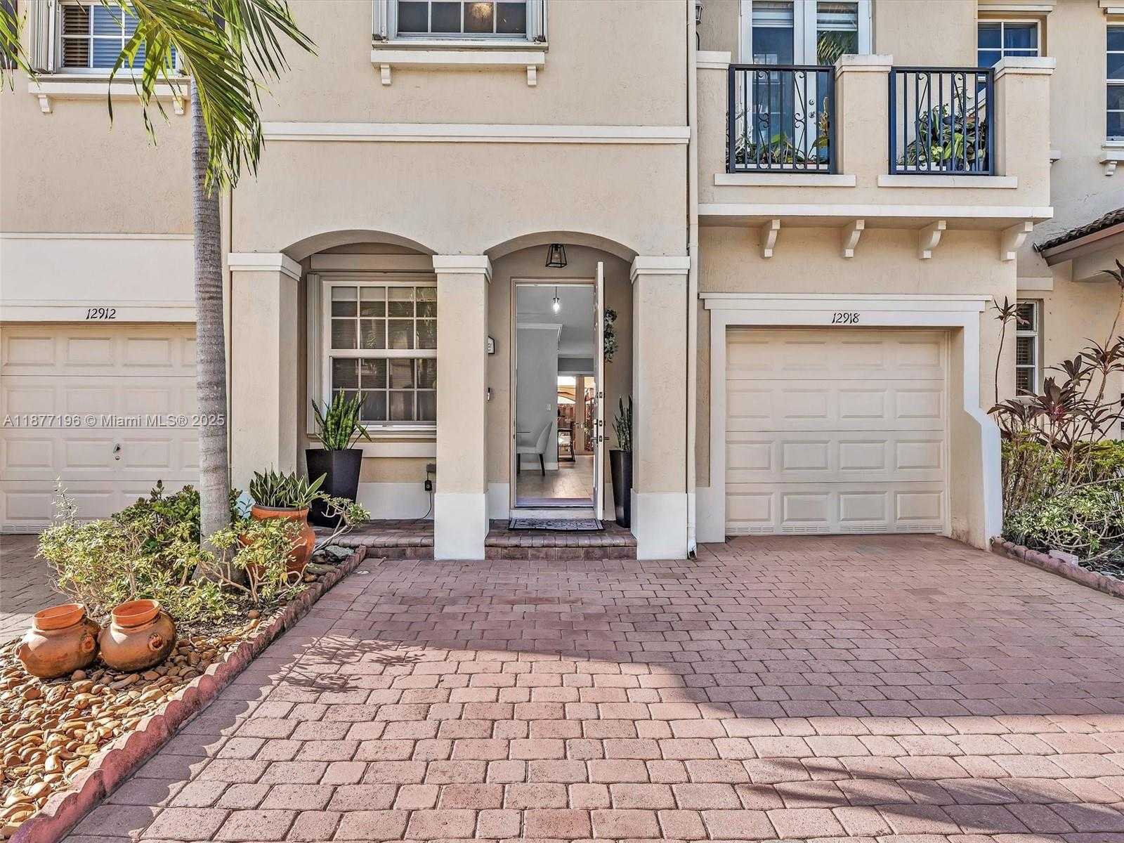 Small Image of 12918 SOUTH WEST 133RD TER, Miami Number 3