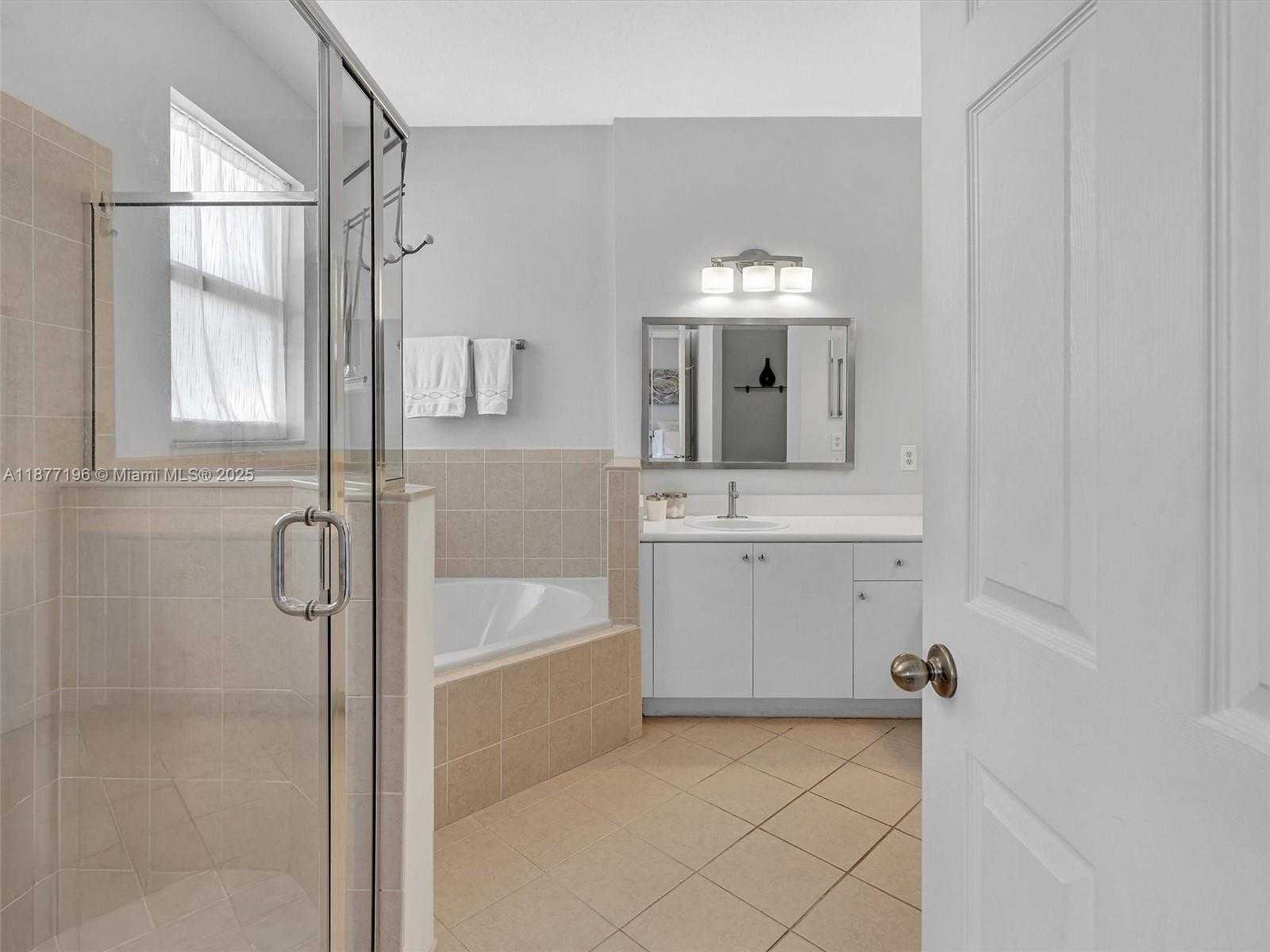 Small Image of 12918 SOUTH WEST 133RD TER, Miami Number 33