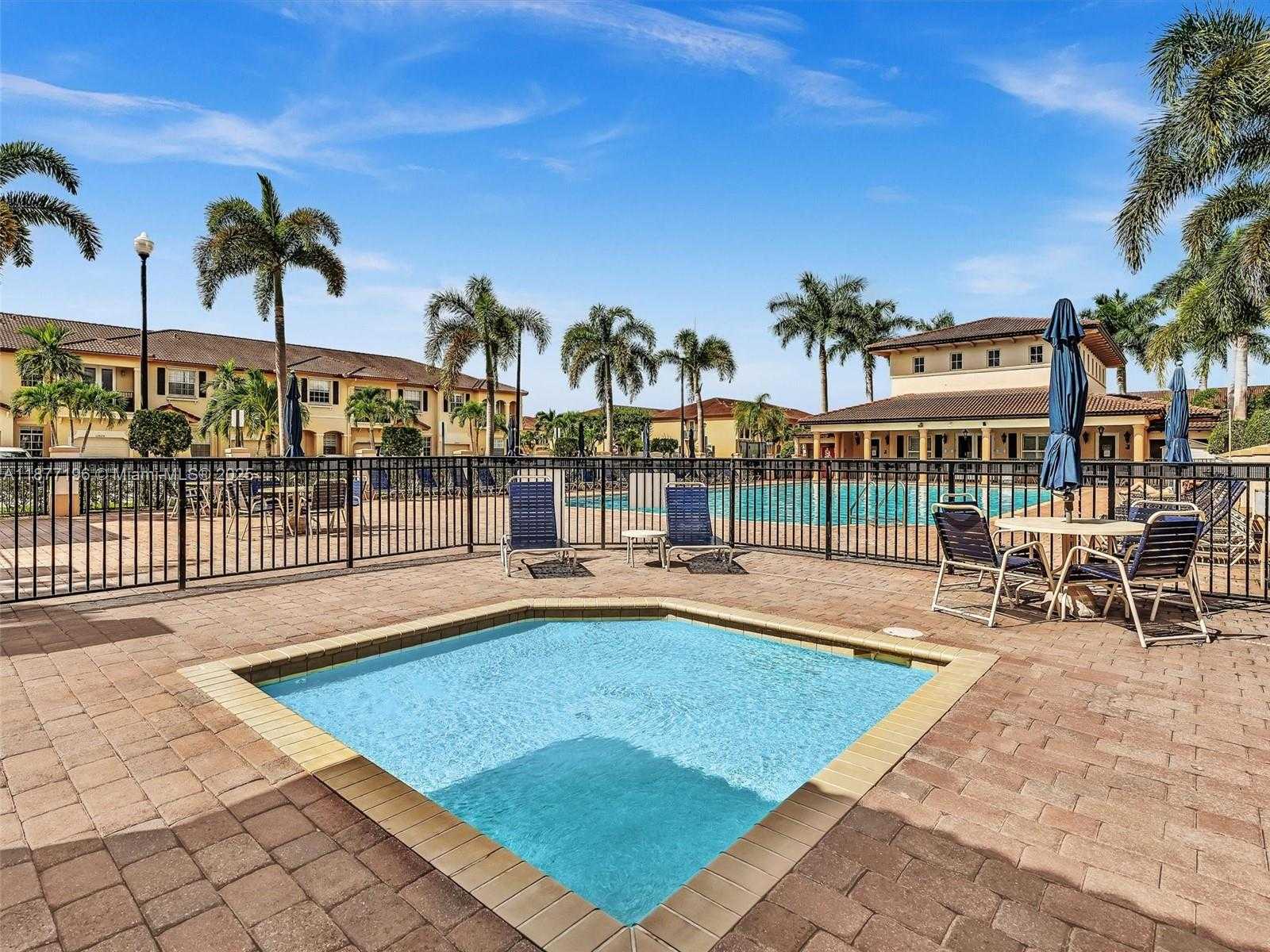 Small Image of 12918 SOUTH WEST 133RD TER, Miami Number 51