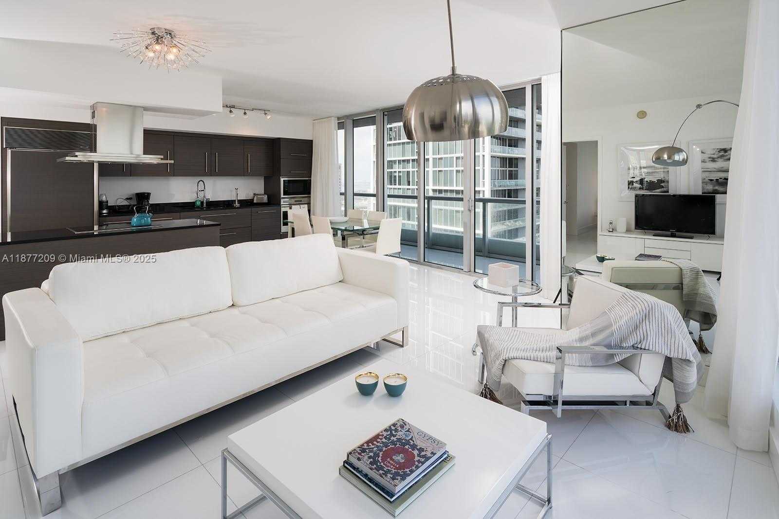 Small Image of 485 BRICKELL AVE #4110, Miami Number 6