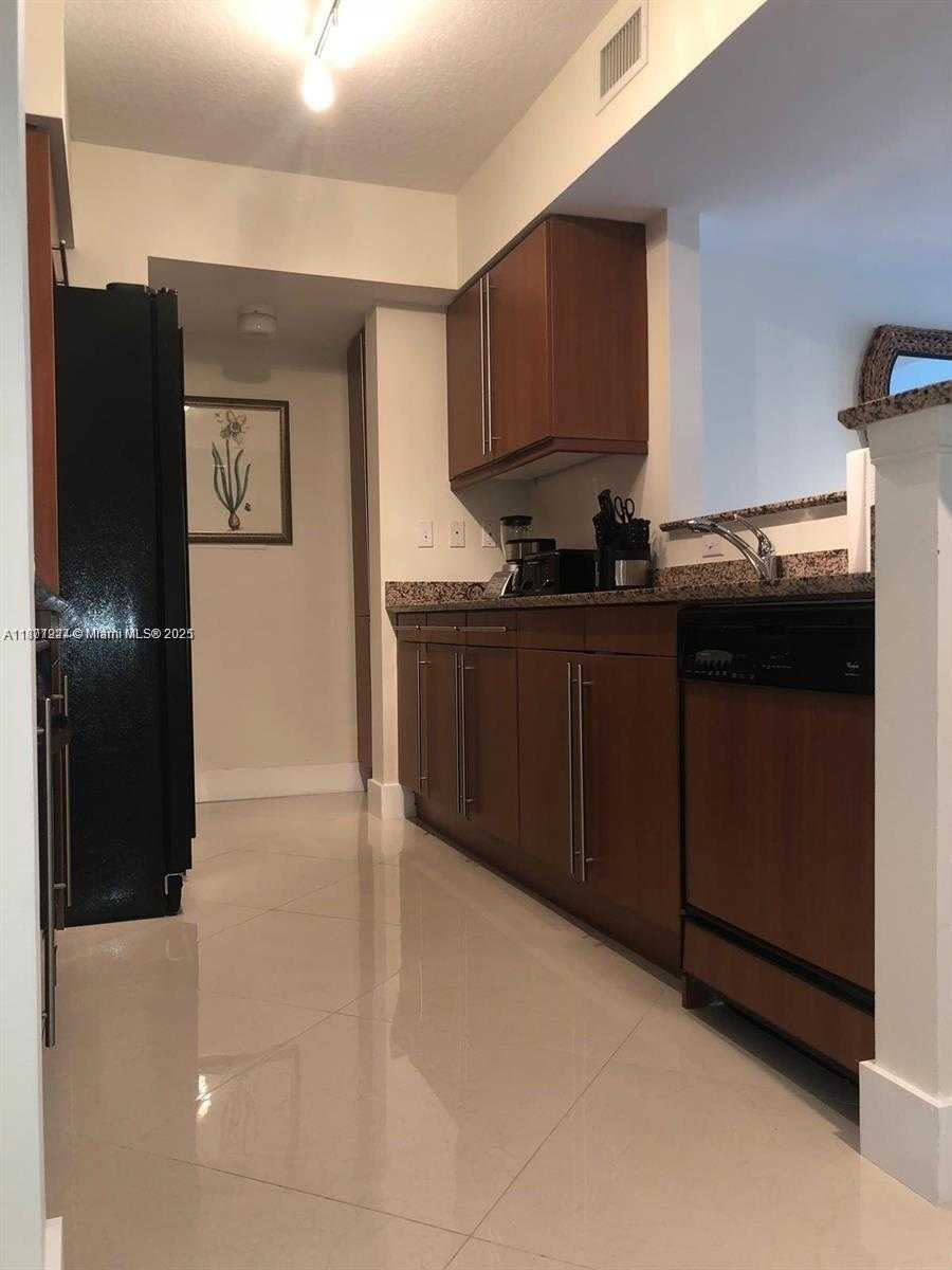 Small Image of 2080 SOUTH OCEAN DR #1507, Hallandale Beach Number 10