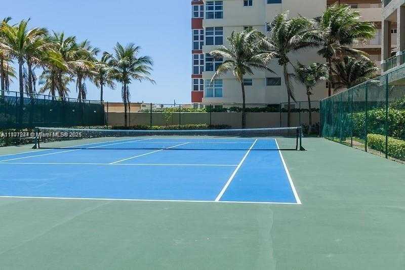 Small Image of 2080 SOUTH OCEAN DR #1507, Hallandale Beach Number 8