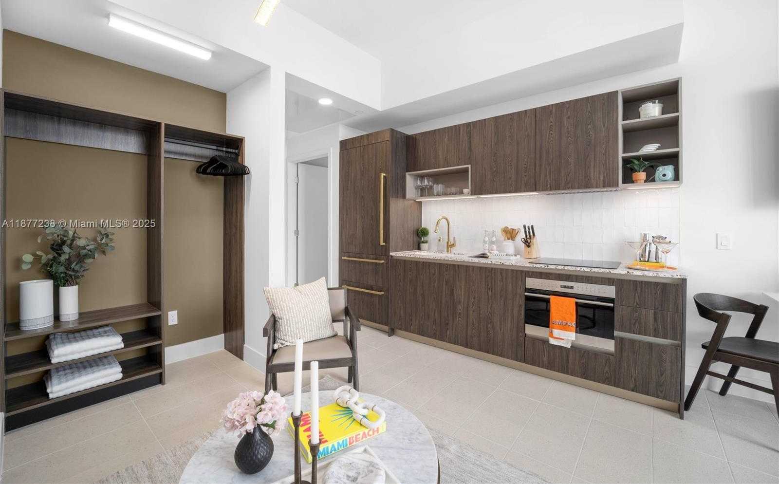 Small Image of 159 NORTH EAST 6TH ST #5112, Miami Number 3