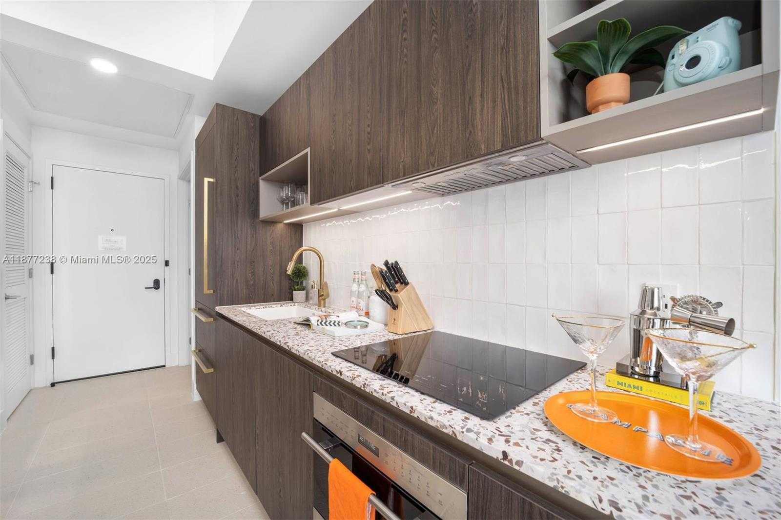 Small Image of 159 NORTH EAST 6TH ST #5112, Miami Number 4