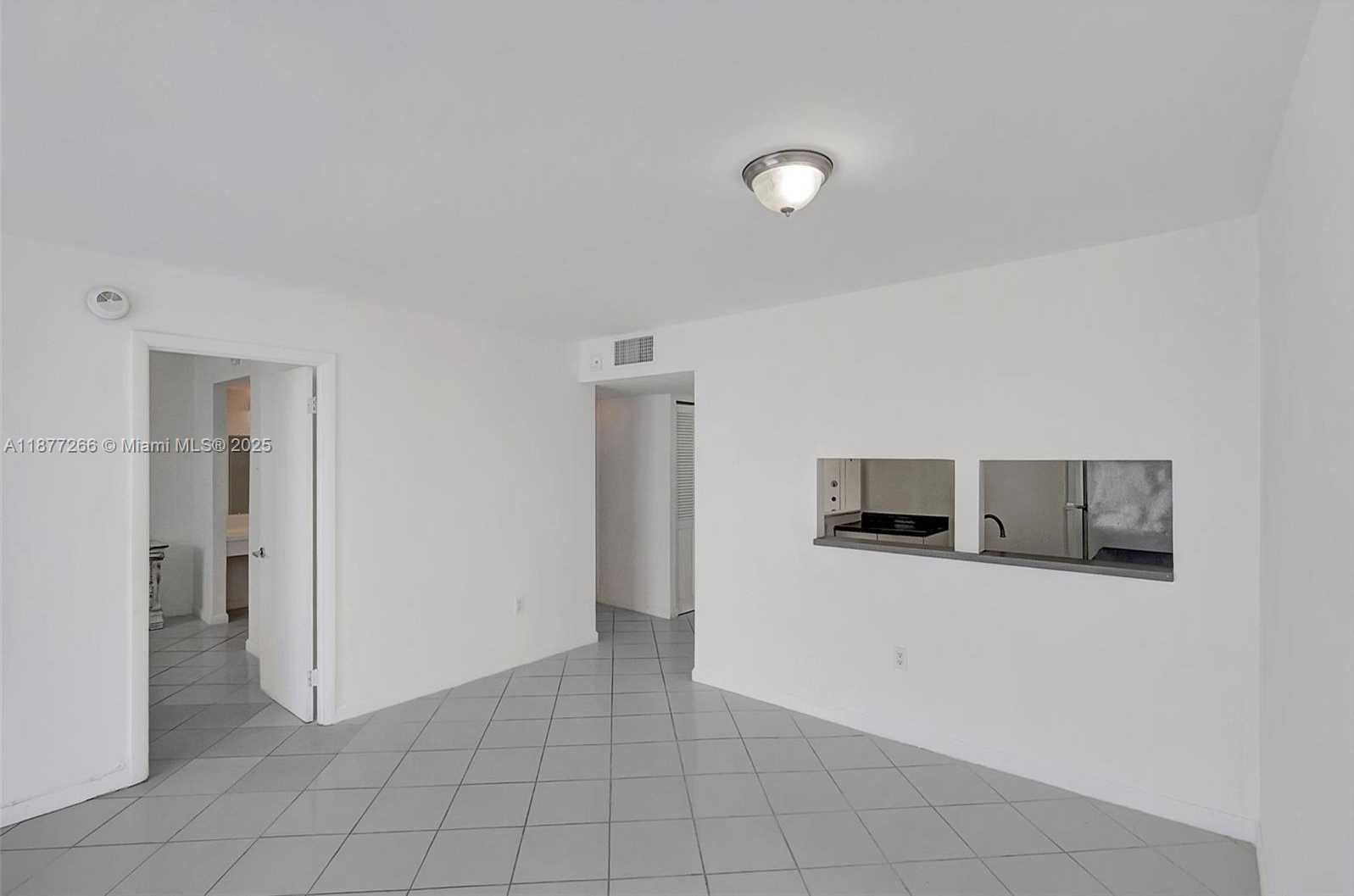 Small Image of 345 OCEAN DR #407, Miami Beach Number 12