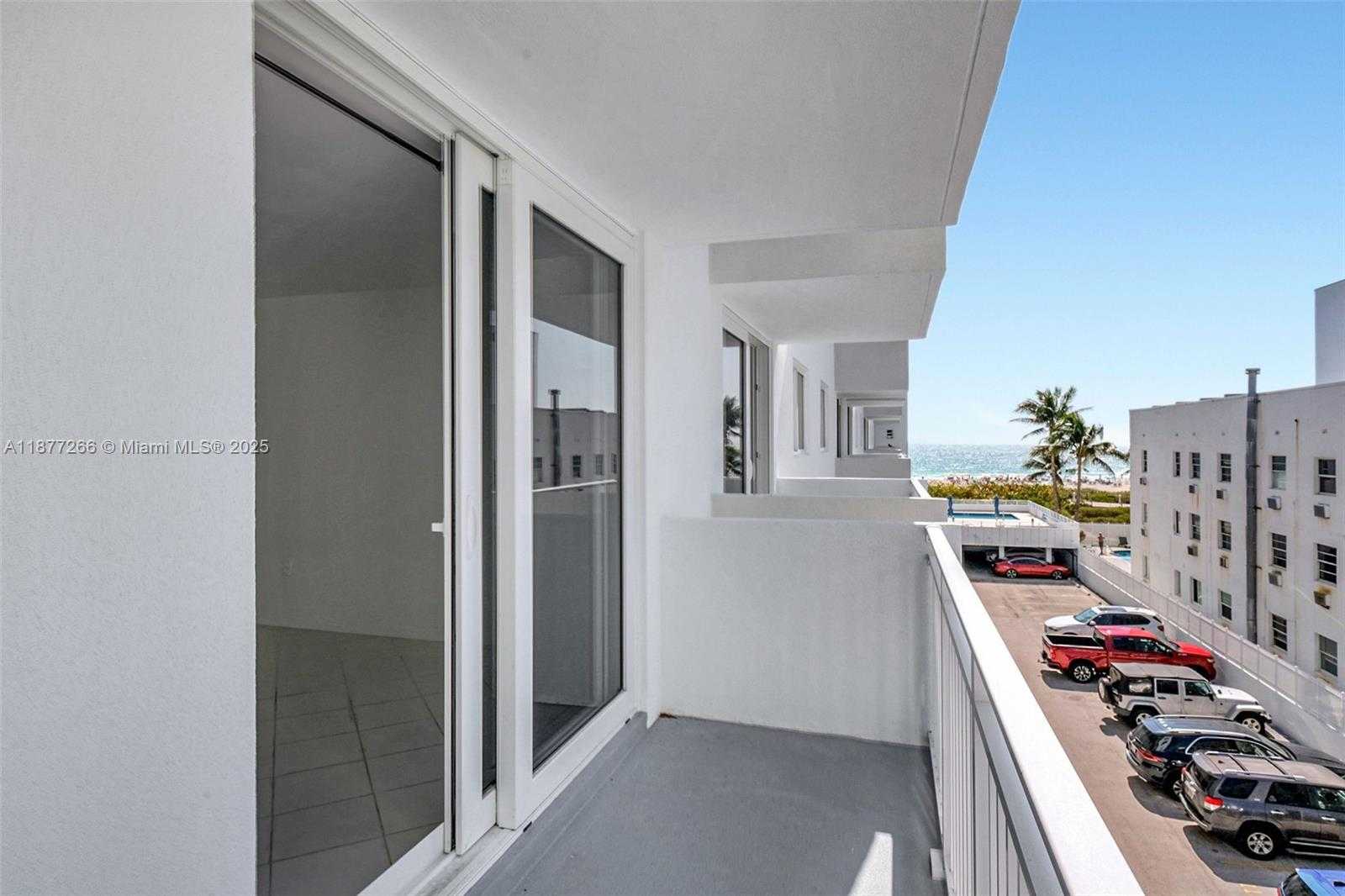 Small Image of 345 OCEAN DR #407, Miami Beach Number 21