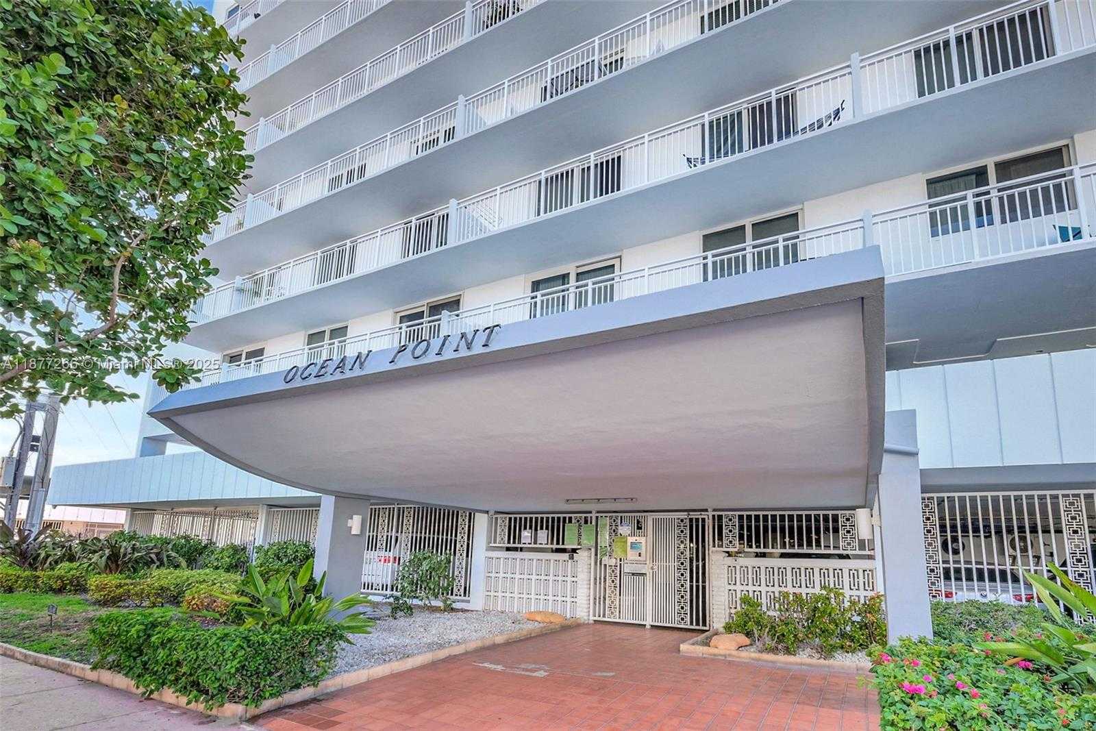 Small Image of 345 OCEAN DR #407, Miami Beach Number 29