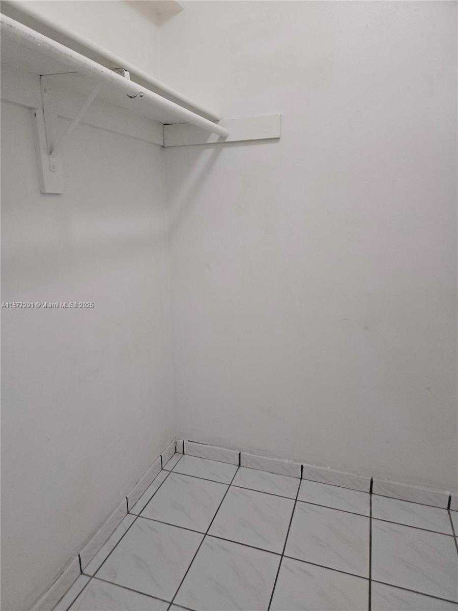 Small Image of 11936 SOUTH WEST 123RD AVE, Miami Number 13