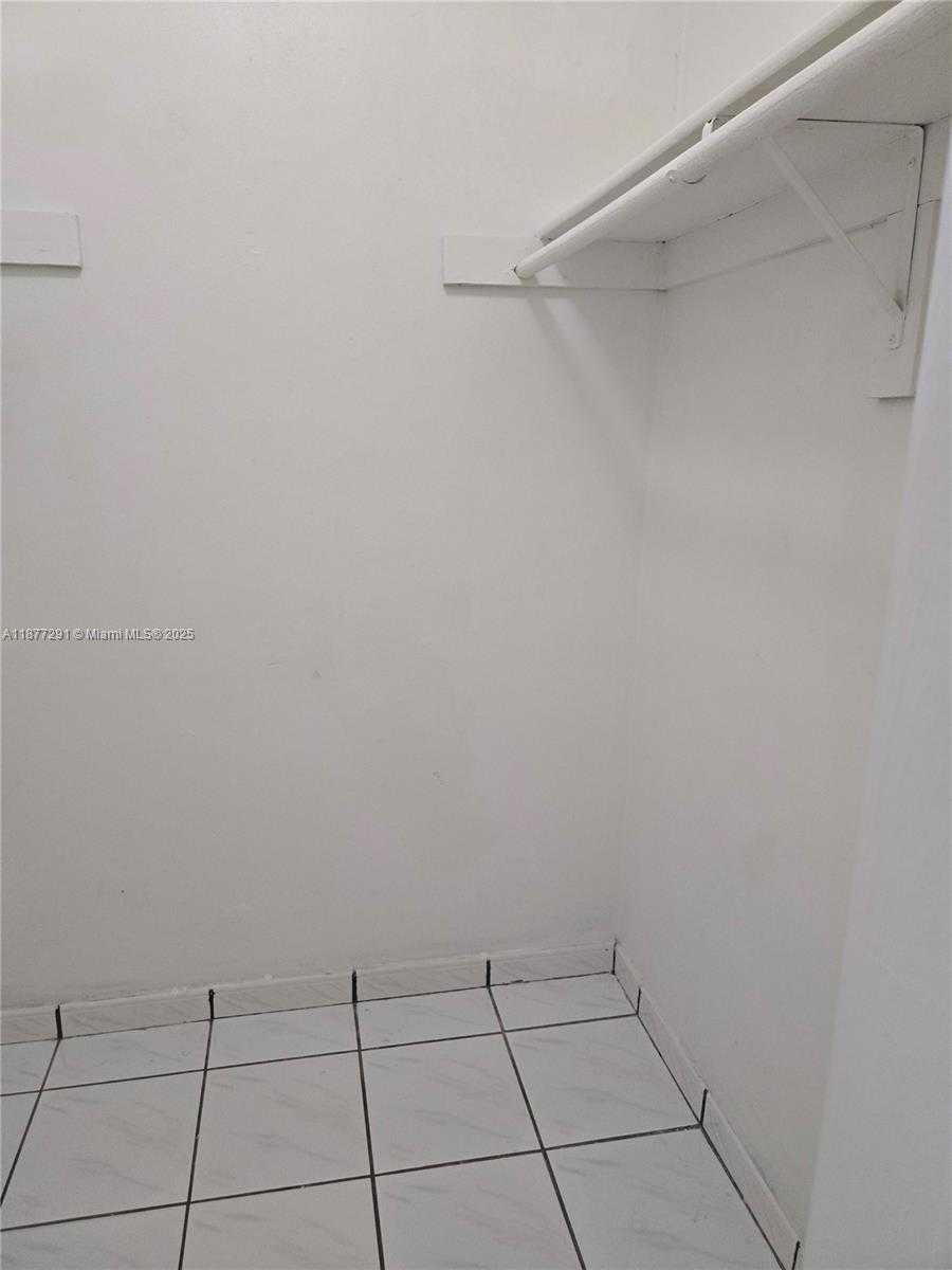 Small Image of 11936 SOUTH WEST 123RD AVE, Miami Number 14