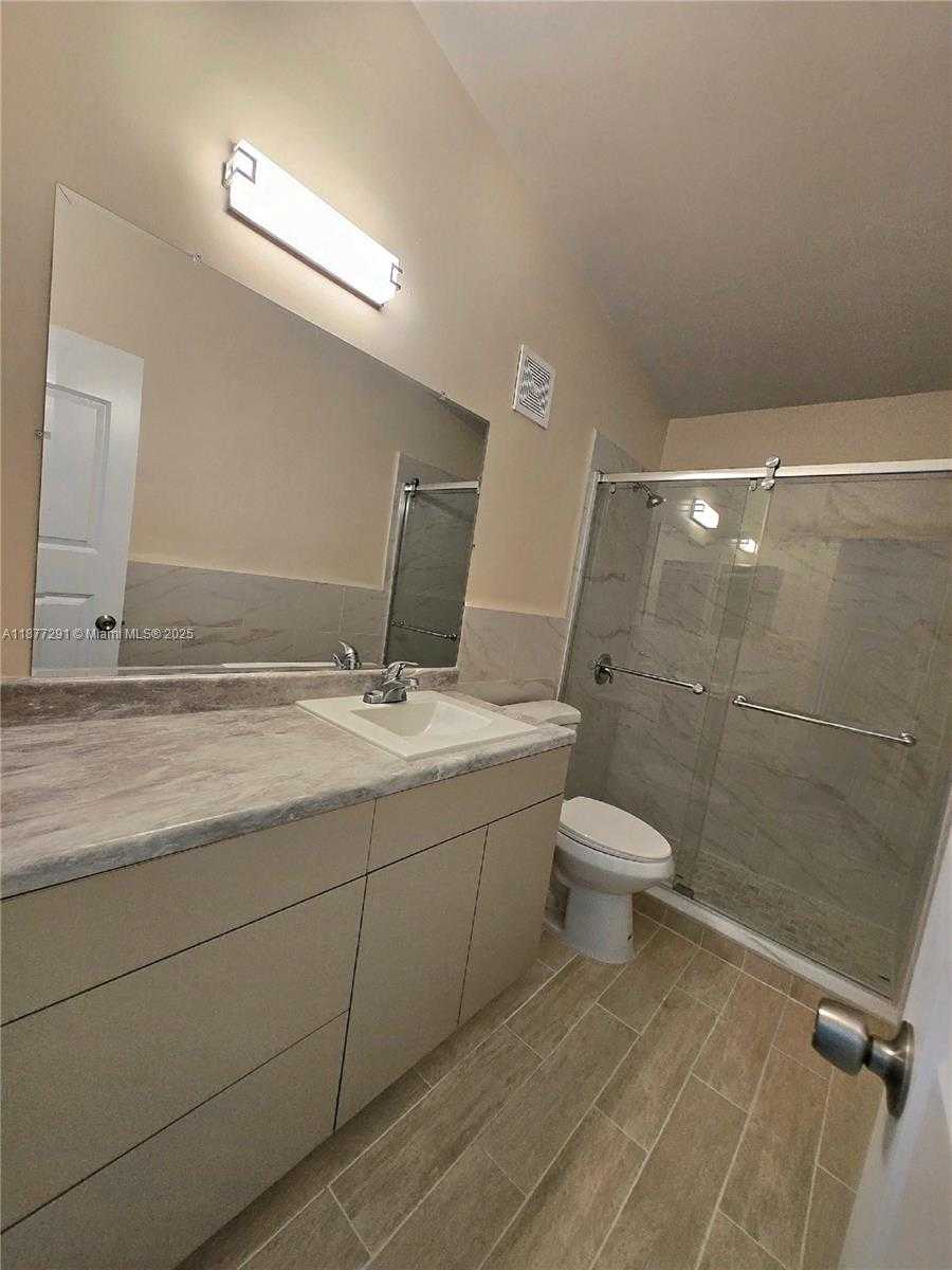 Small Image of 11936 SOUTH WEST 123RD AVE, Miami Number 16