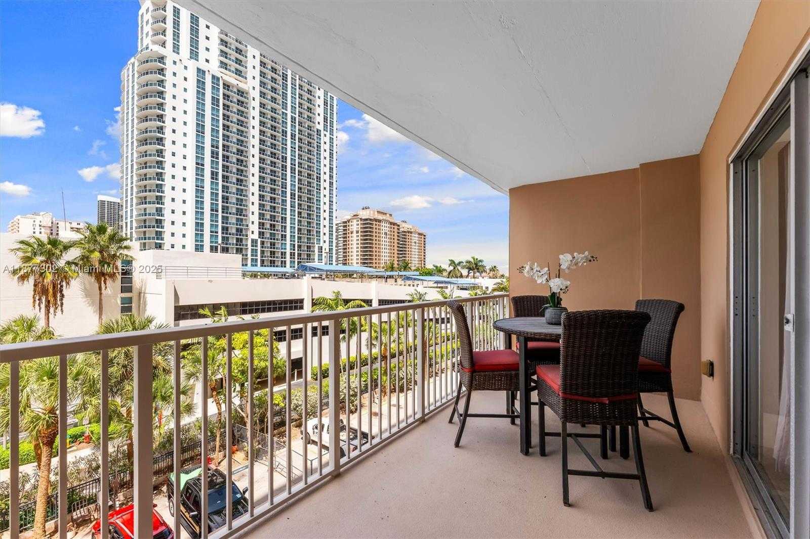 Small Image of 1965 SOUTH OCEAN DR #3L, Hallandale Beach Number 15