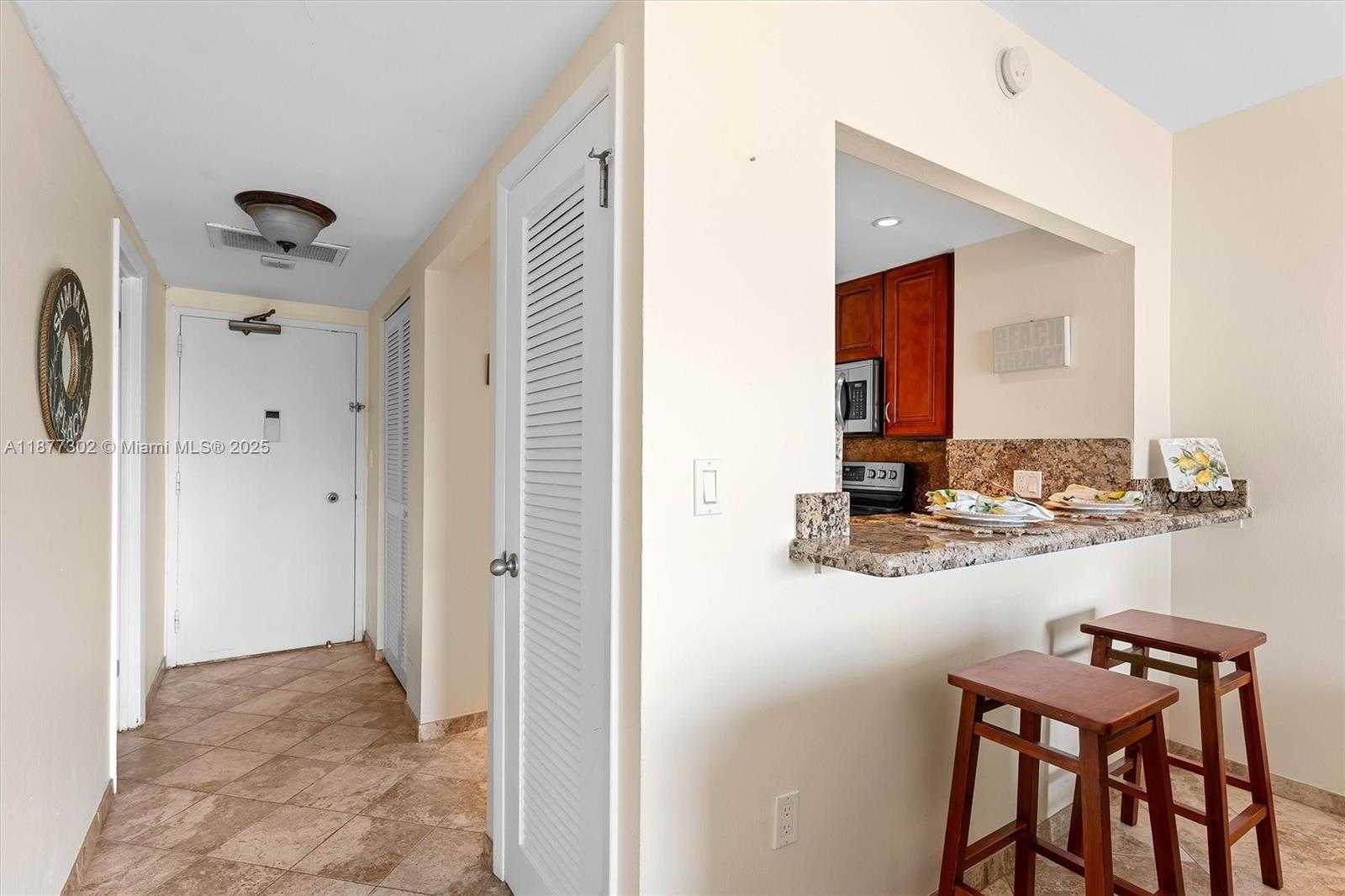 Small Image of 1965 SOUTH OCEAN DR #3L, Hallandale Beach Number 3