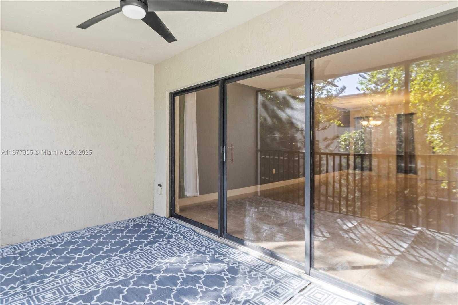 Small Image of 481 IVES DAIRY RD #303-4, Miami Number 13