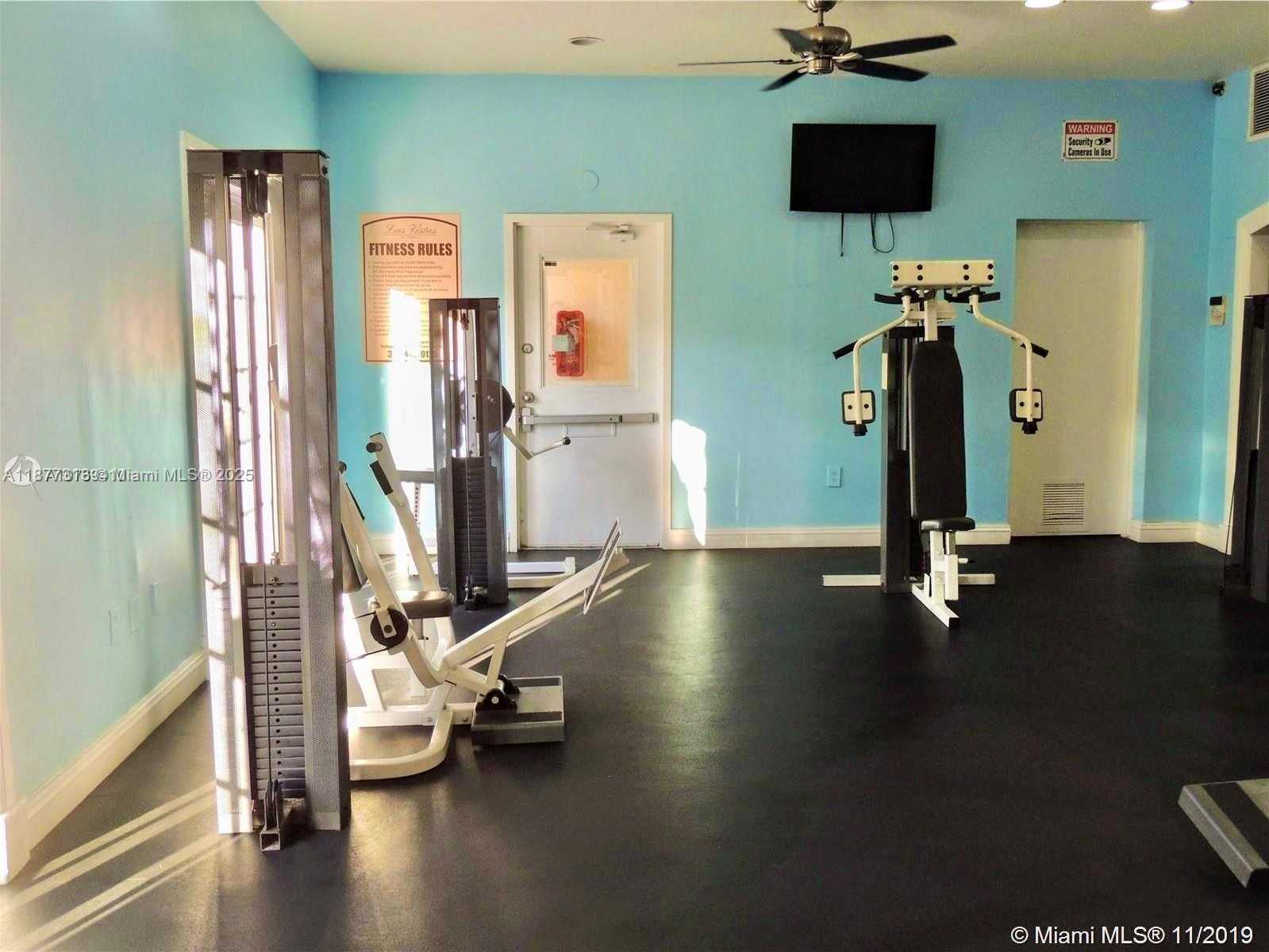 Small Image of 8290 LAKE DR #128, Doral Number 48