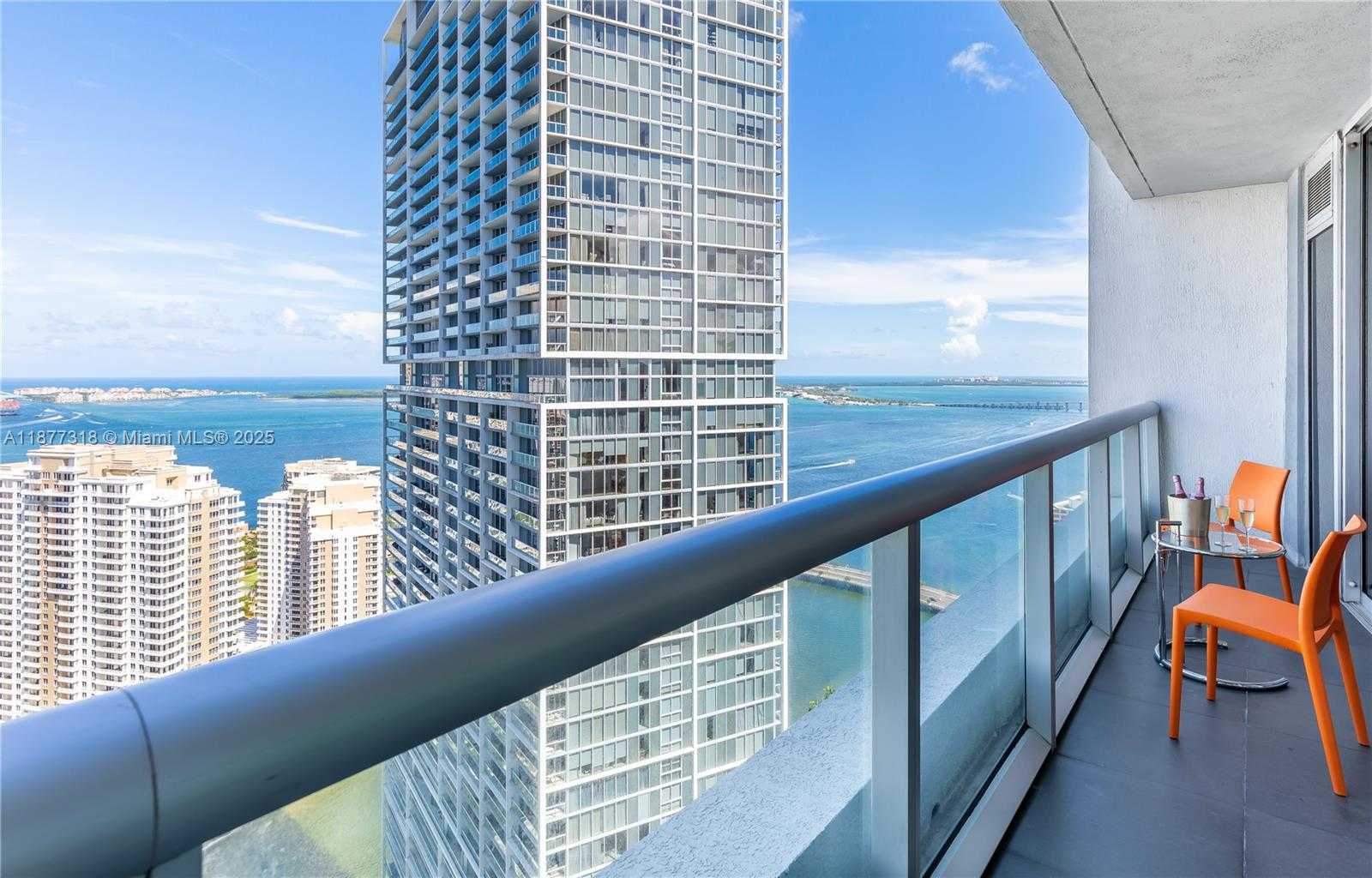 Small Image of 485 BRICKELL AVE #4101, Miami Number 10