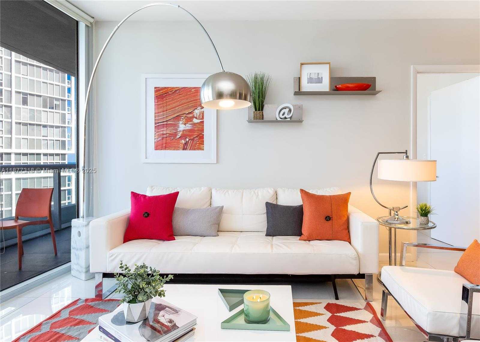 Small Image of 485 BRICKELL AVE #4101, Miami Number 4