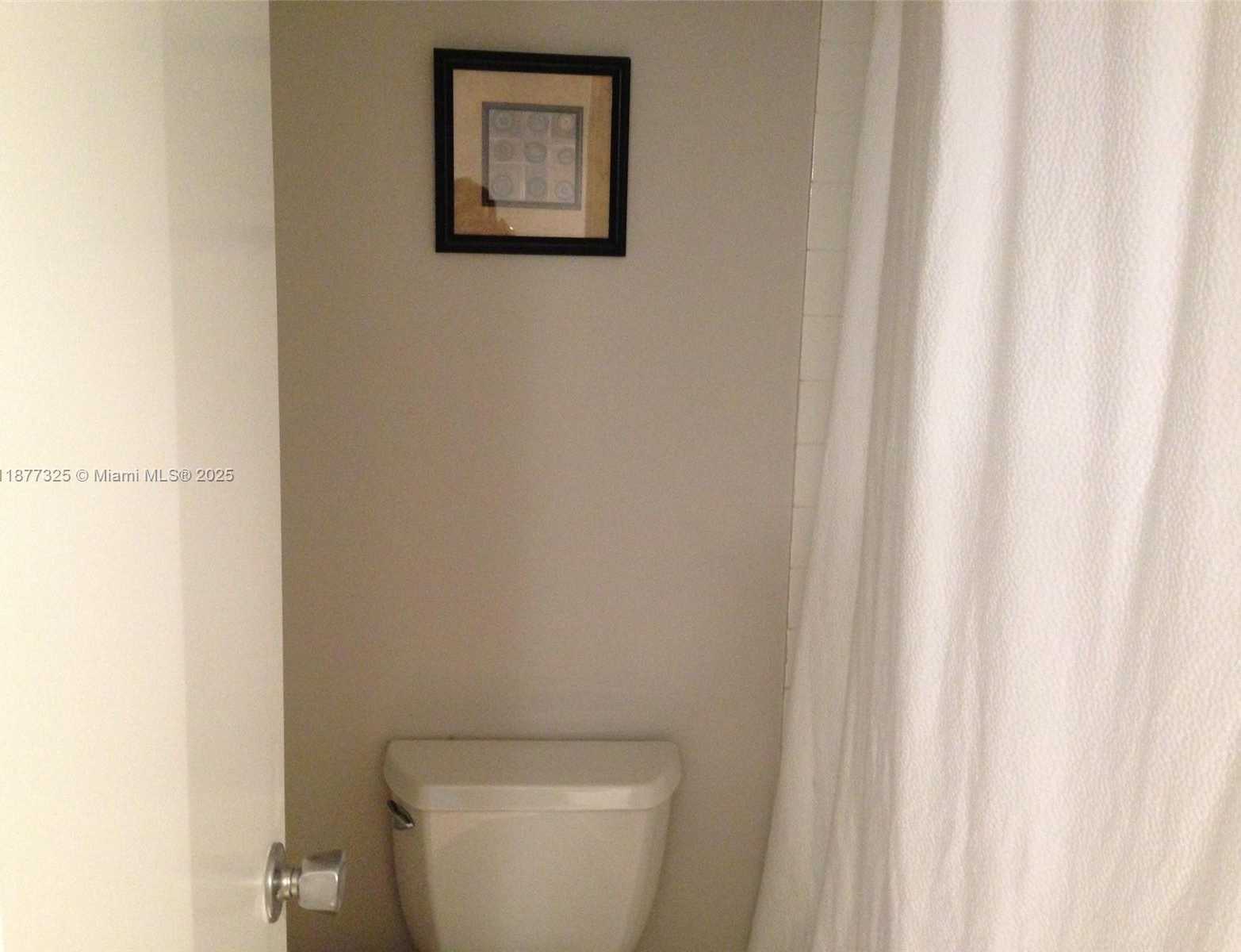Small Image of 3375 NORTH COUNTRY CLUB DR #1001, Aventura Number 13