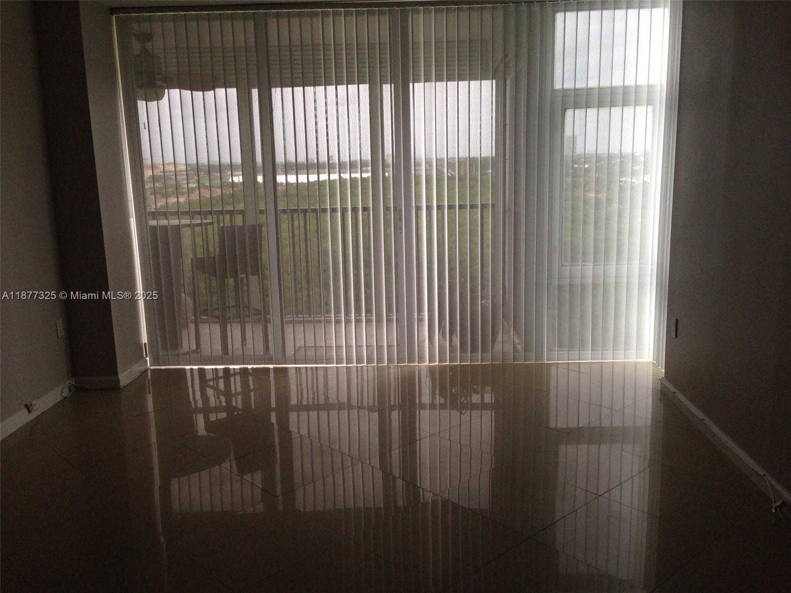 Small Image of 3375 NORTH COUNTRY CLUB DR #1001, Aventura Number 5