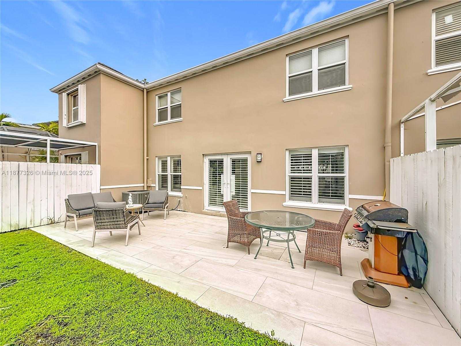 Small Image of 7110 SOUTH WEST 54TH ST, Miami Number 30