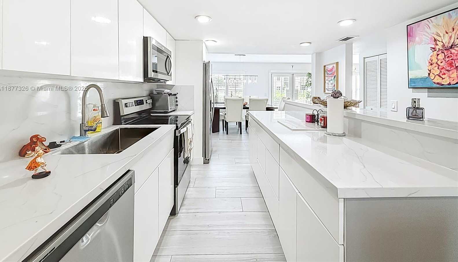 Small Image of 7110 SOUTH WEST 54TH ST, Miami Number 4