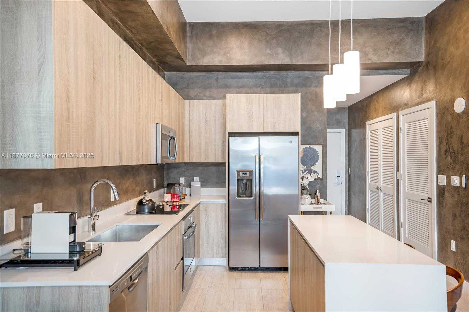 Small Image of 3900 BISCAYNE BLVD #S-616, Miami Number 6