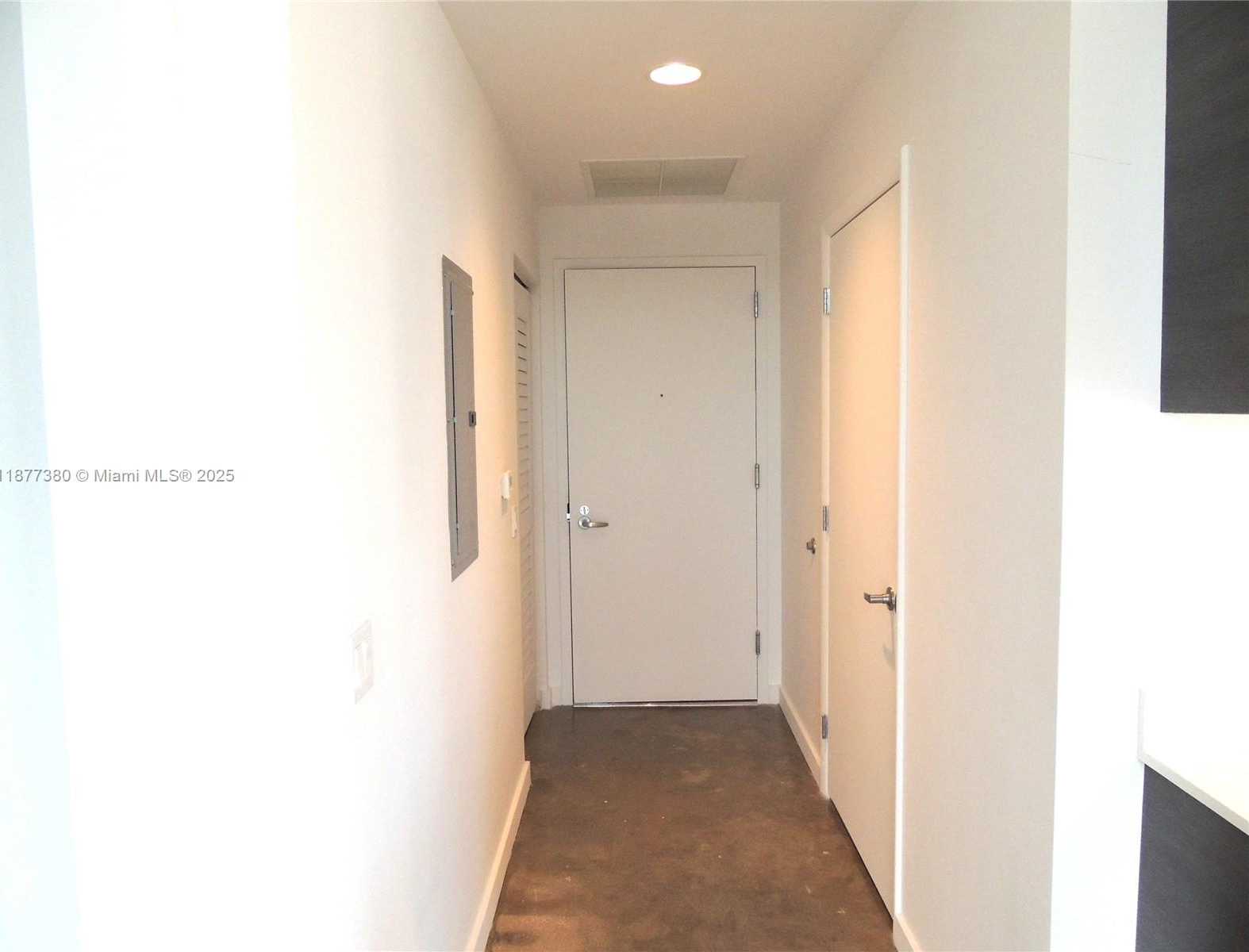 Small Image of 151 SOUTH EAST 1ST ST #3301, Miami Number 20