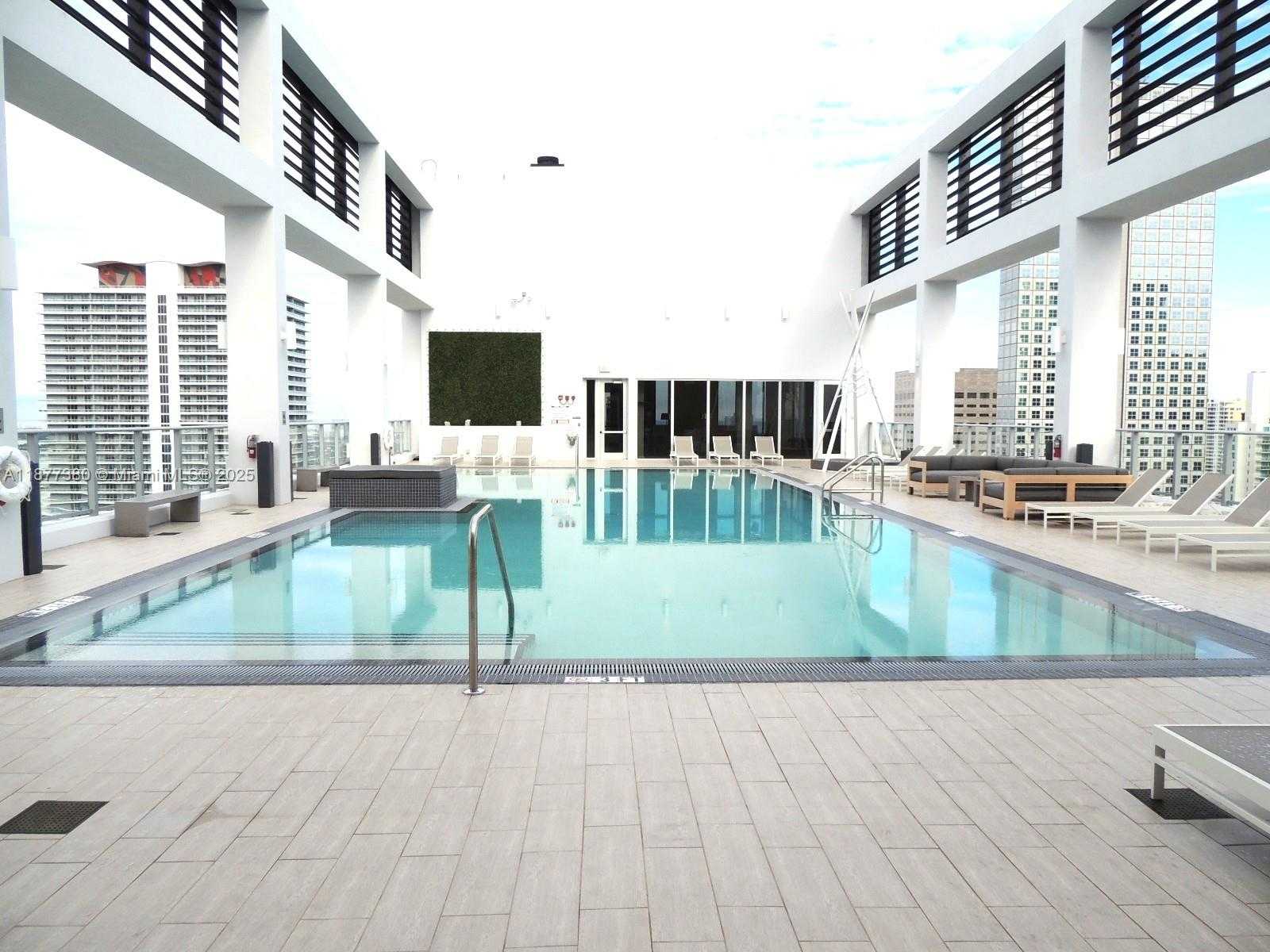 Small Image of 151 SOUTH EAST 1ST ST #3301, Miami Number 25